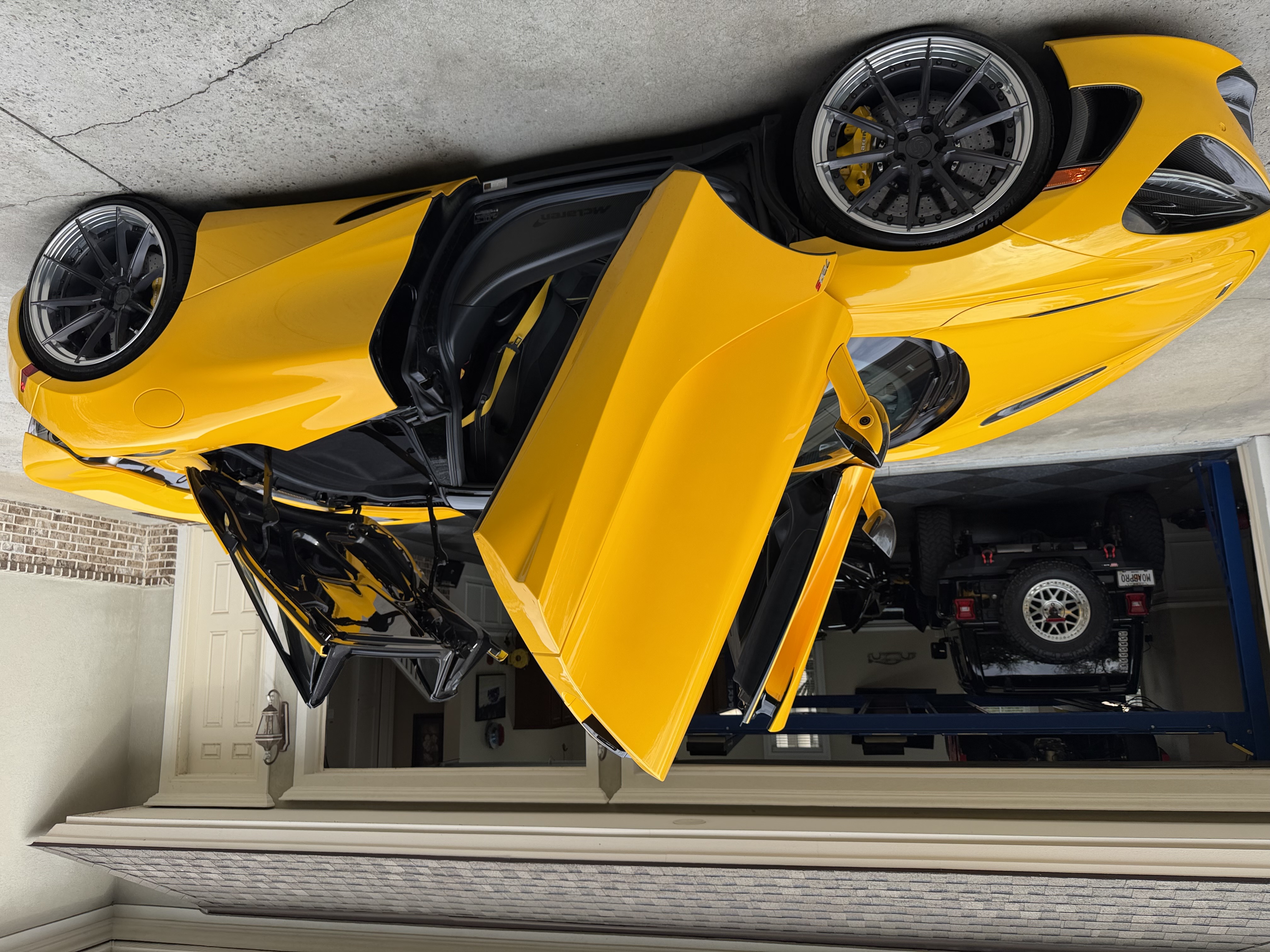 Used 2020 McLaren 720S Spider photo 20