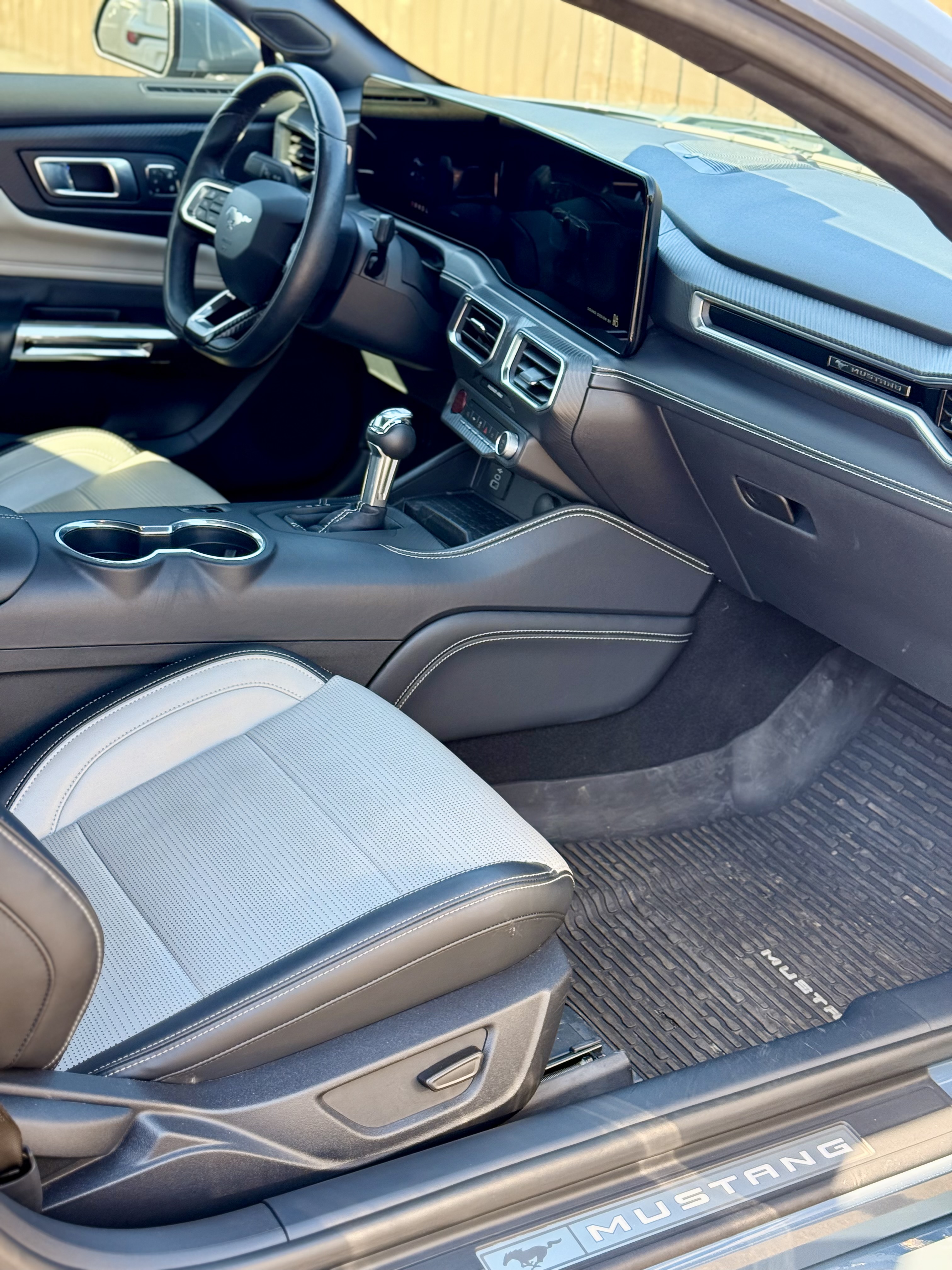 2024 Ford Mustang Premium