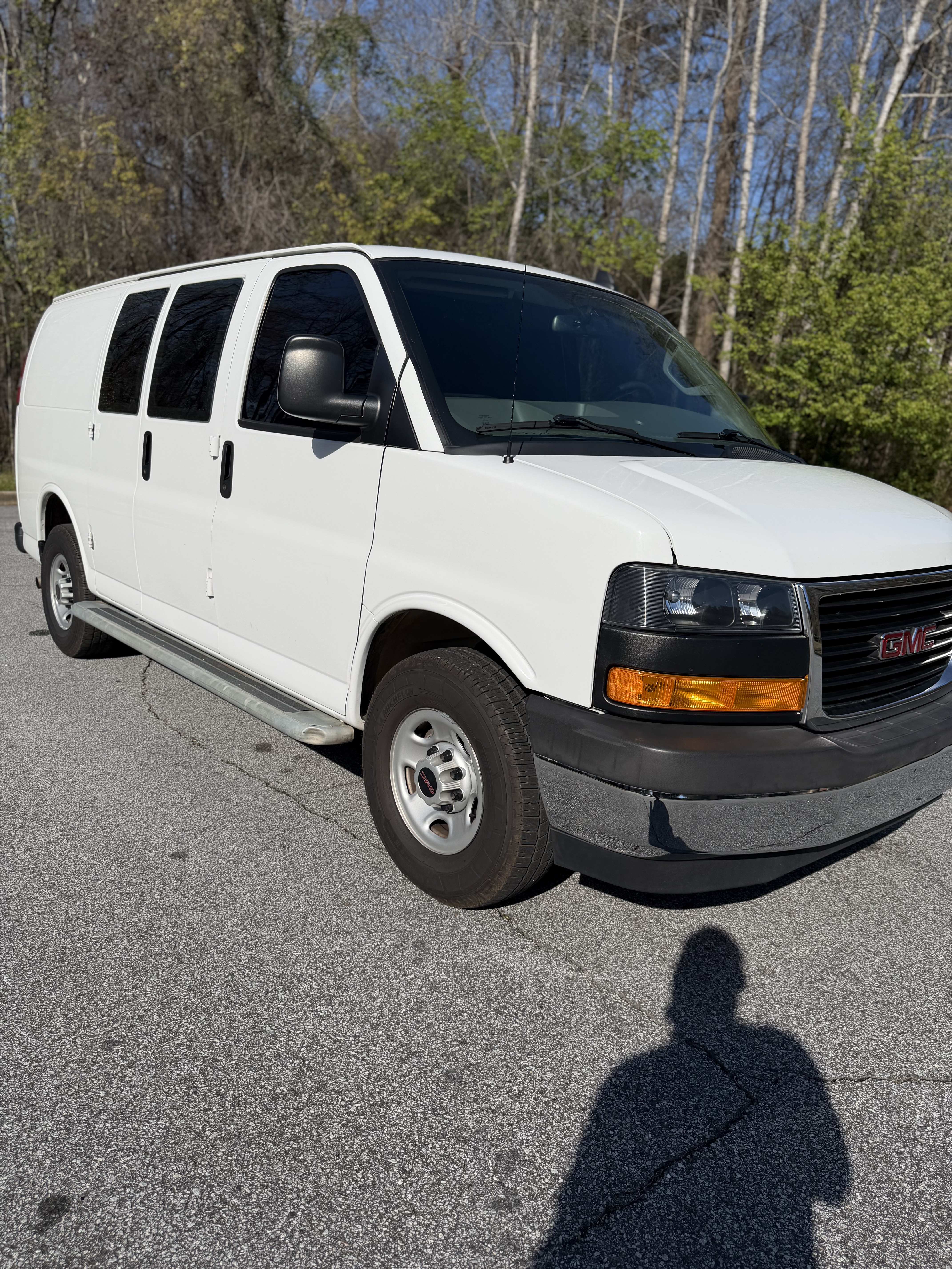 2021 GMC Savana 2500