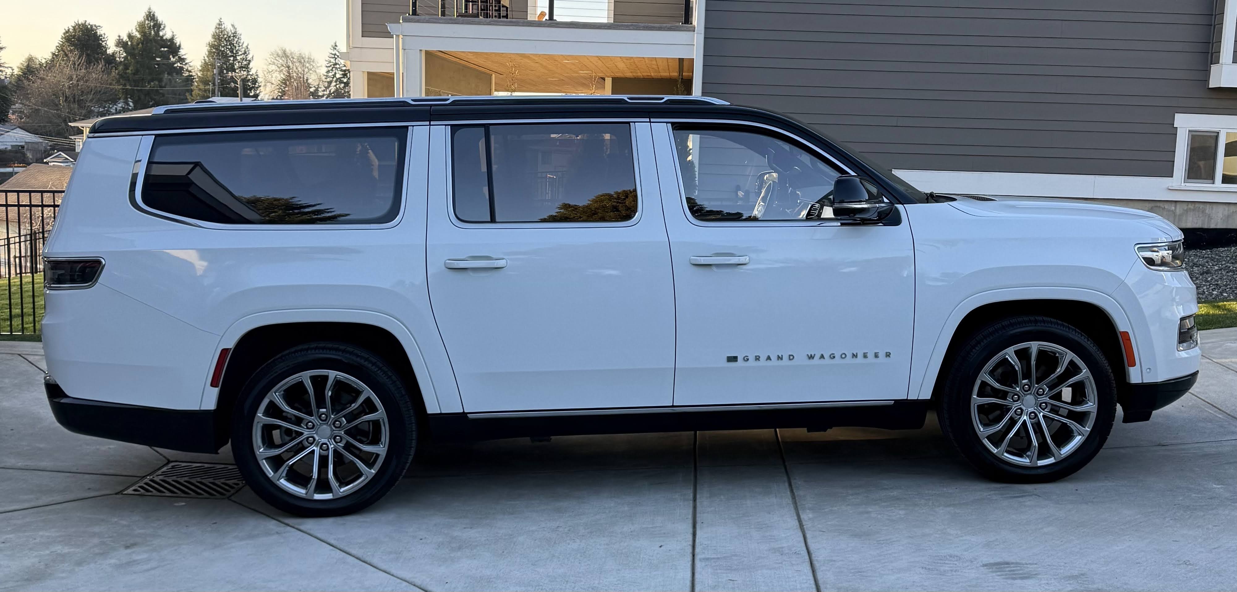 2023 Jeep Grand Wagoneer L Series II