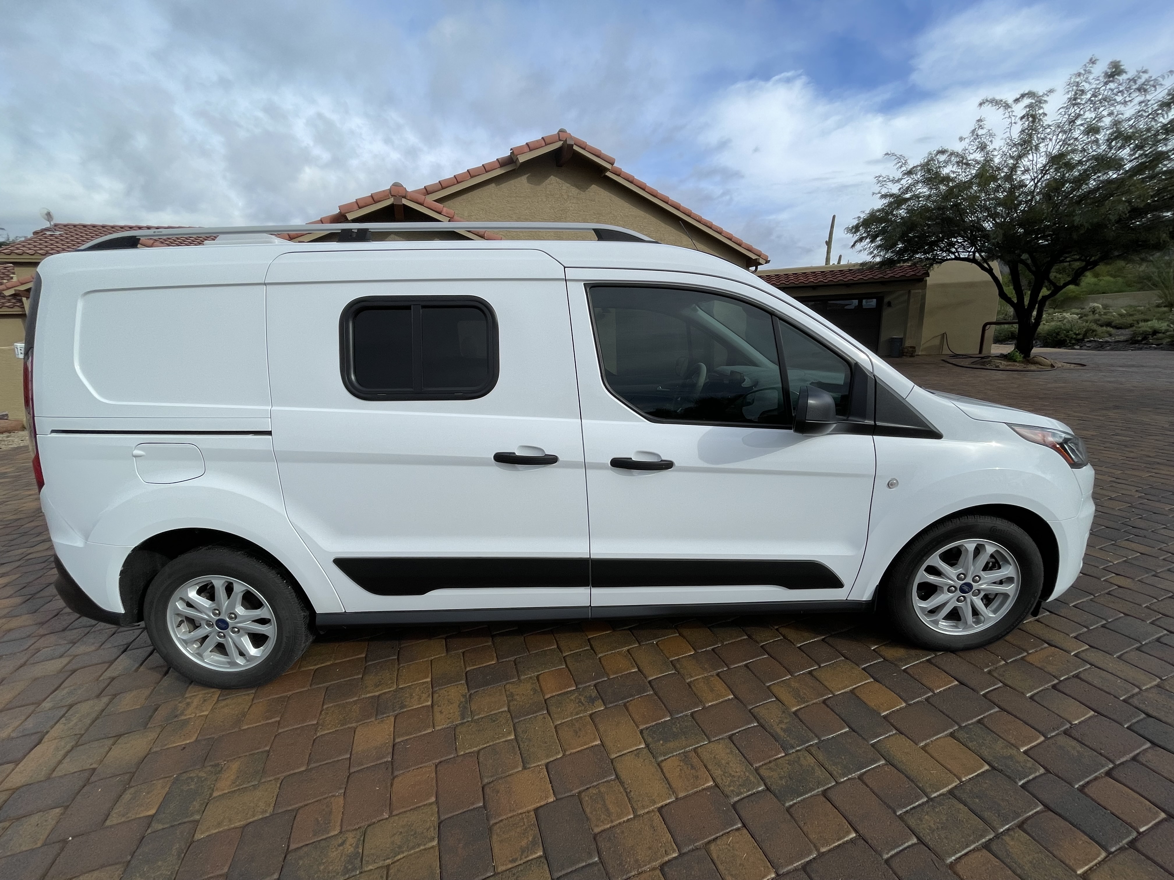 2023 Ford Transit Connect XLT