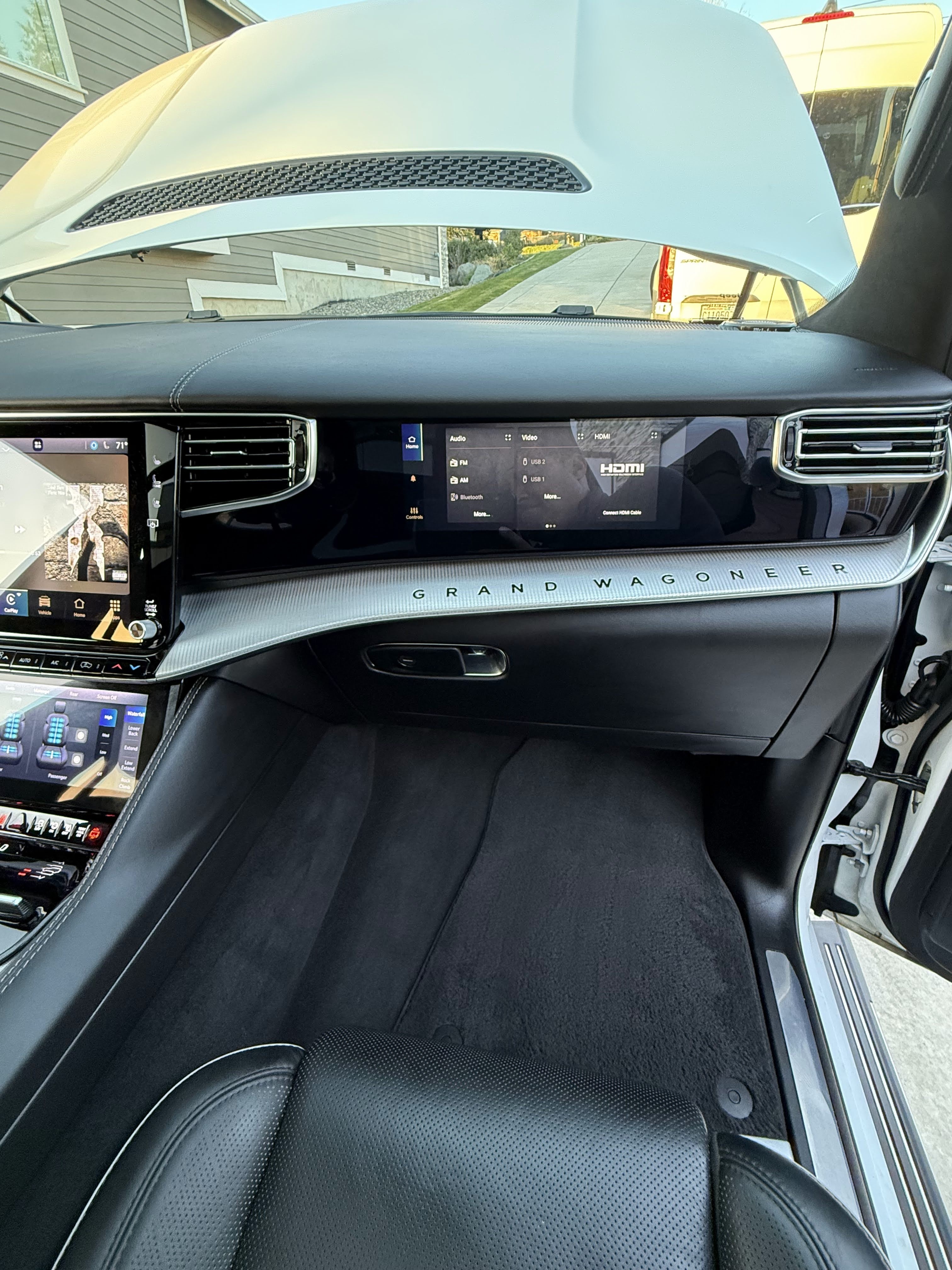 2023 Jeep Grand Wagoneer L Series II