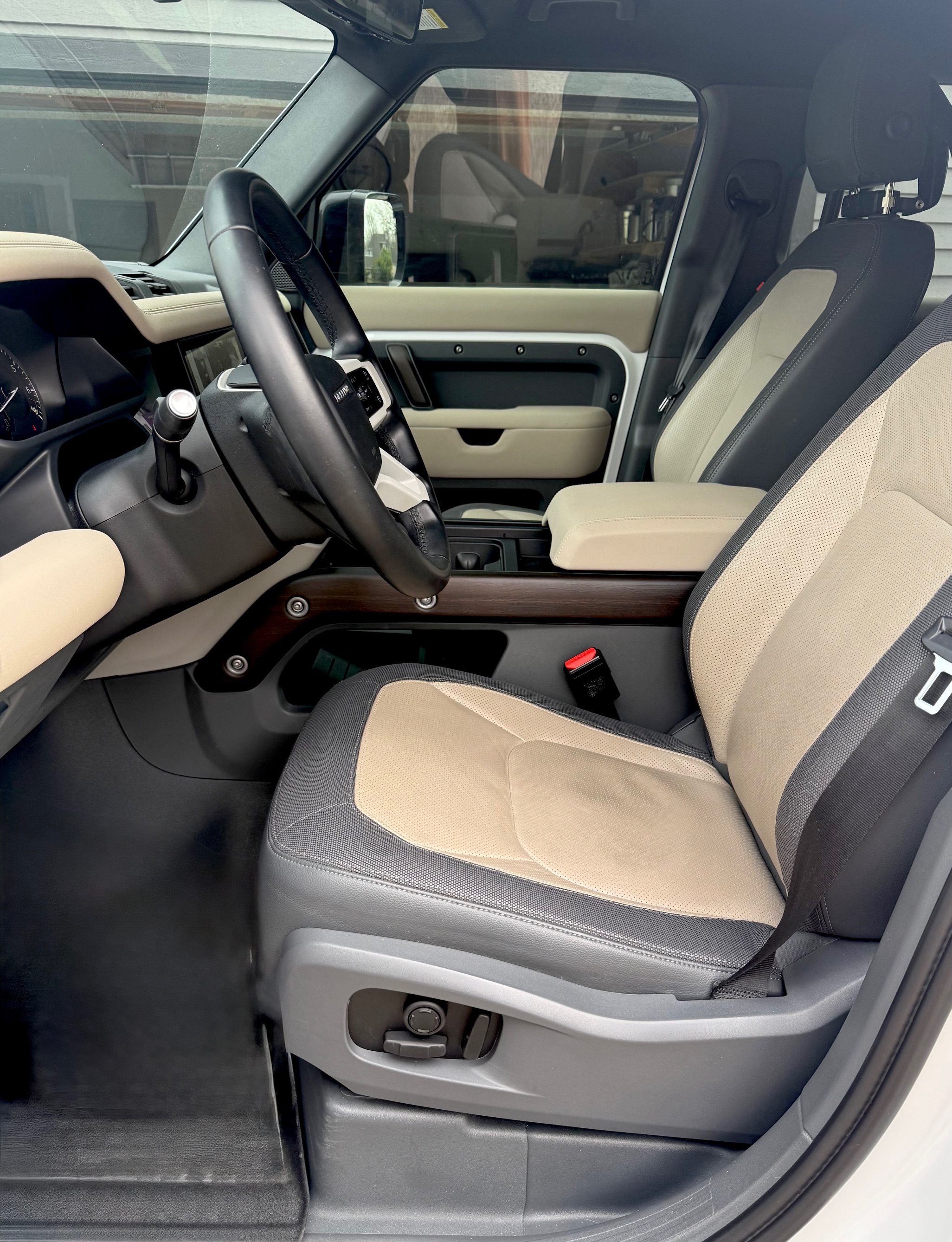 2023 Land Rover Defender 110 X-Dynamic SE