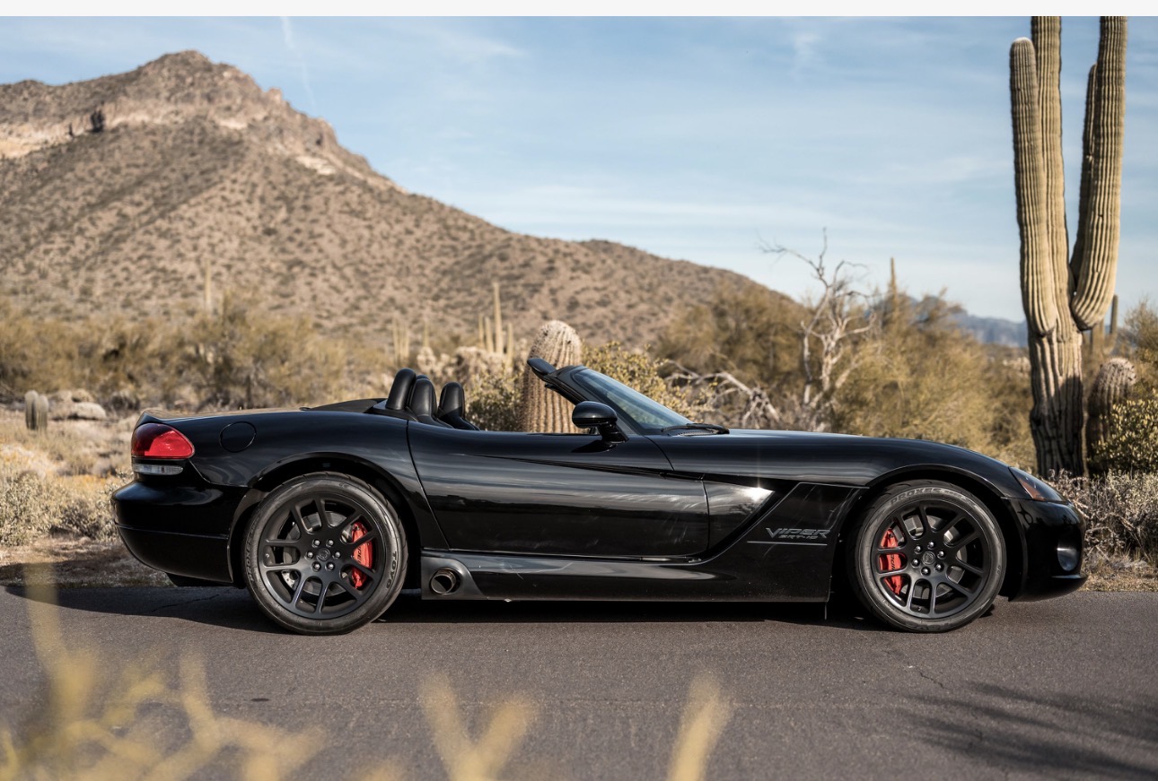 Used 2004 Dodge Viper SRT-10