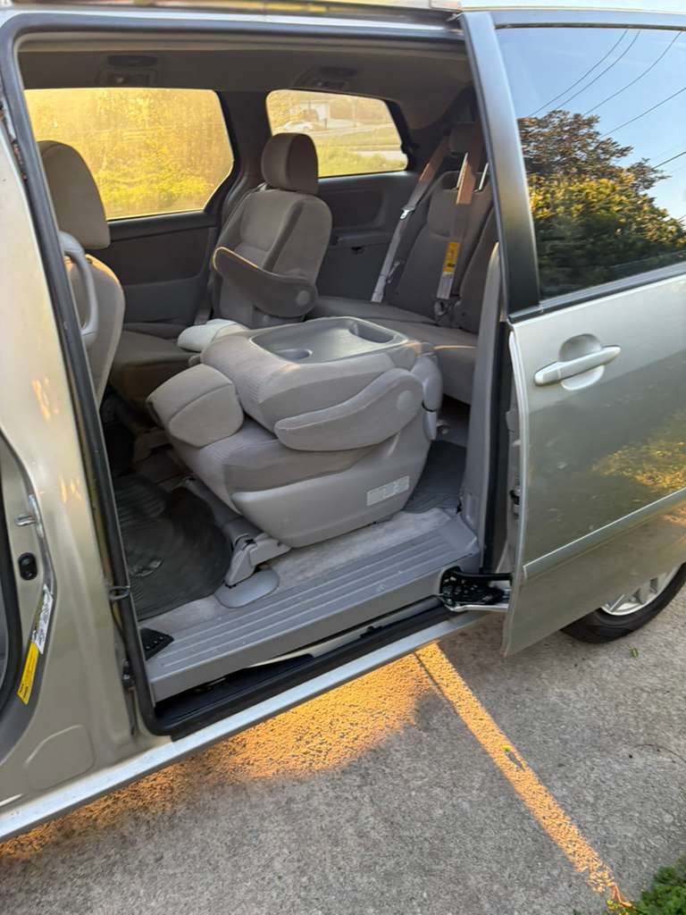 2006 Toyota Sienna LE