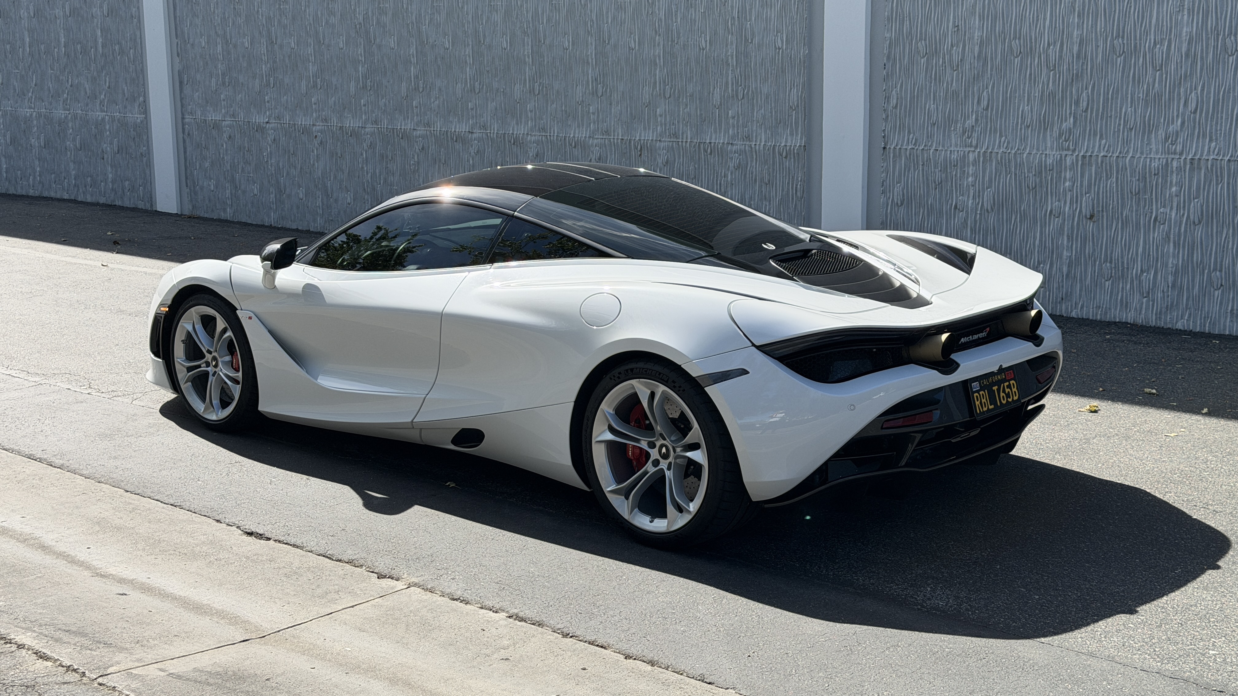 Used 2020 McLaren 720S Coupe 2D photo 20