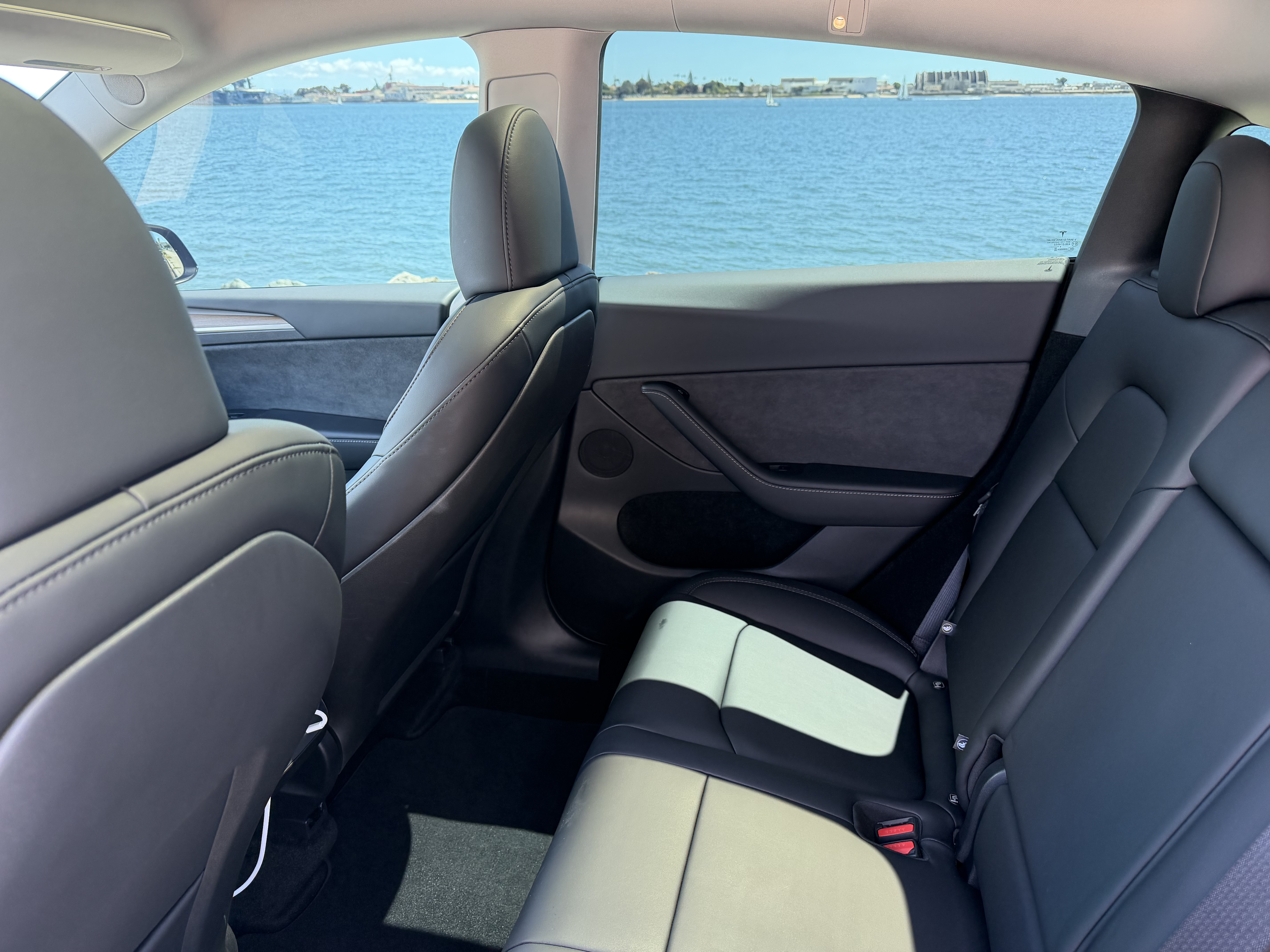 2025 Tesla Model Y Long Range