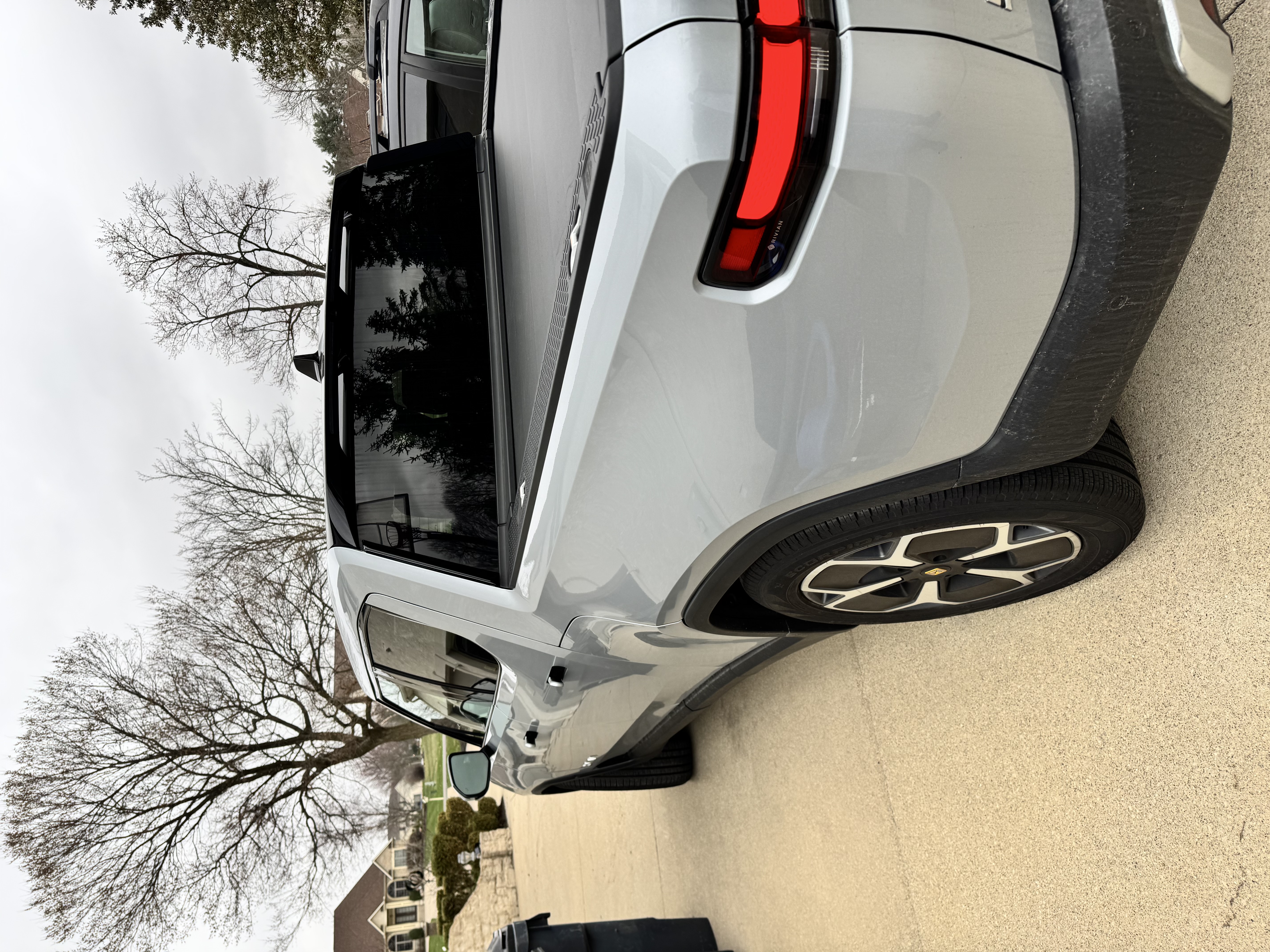 2024 Rivian R1T Adventure