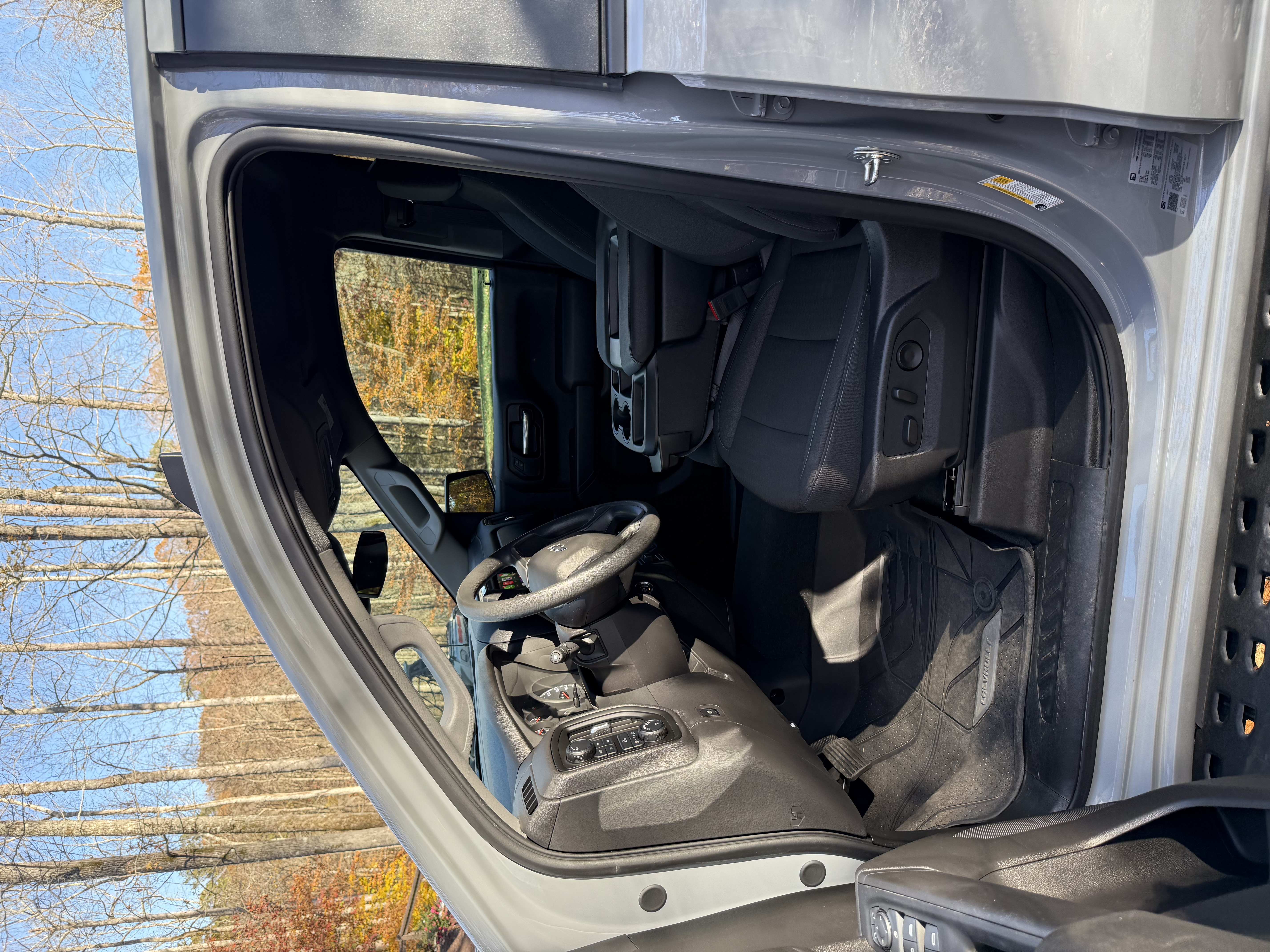 2025 Chevrolet Silverado 1500 Custom Trail Boss