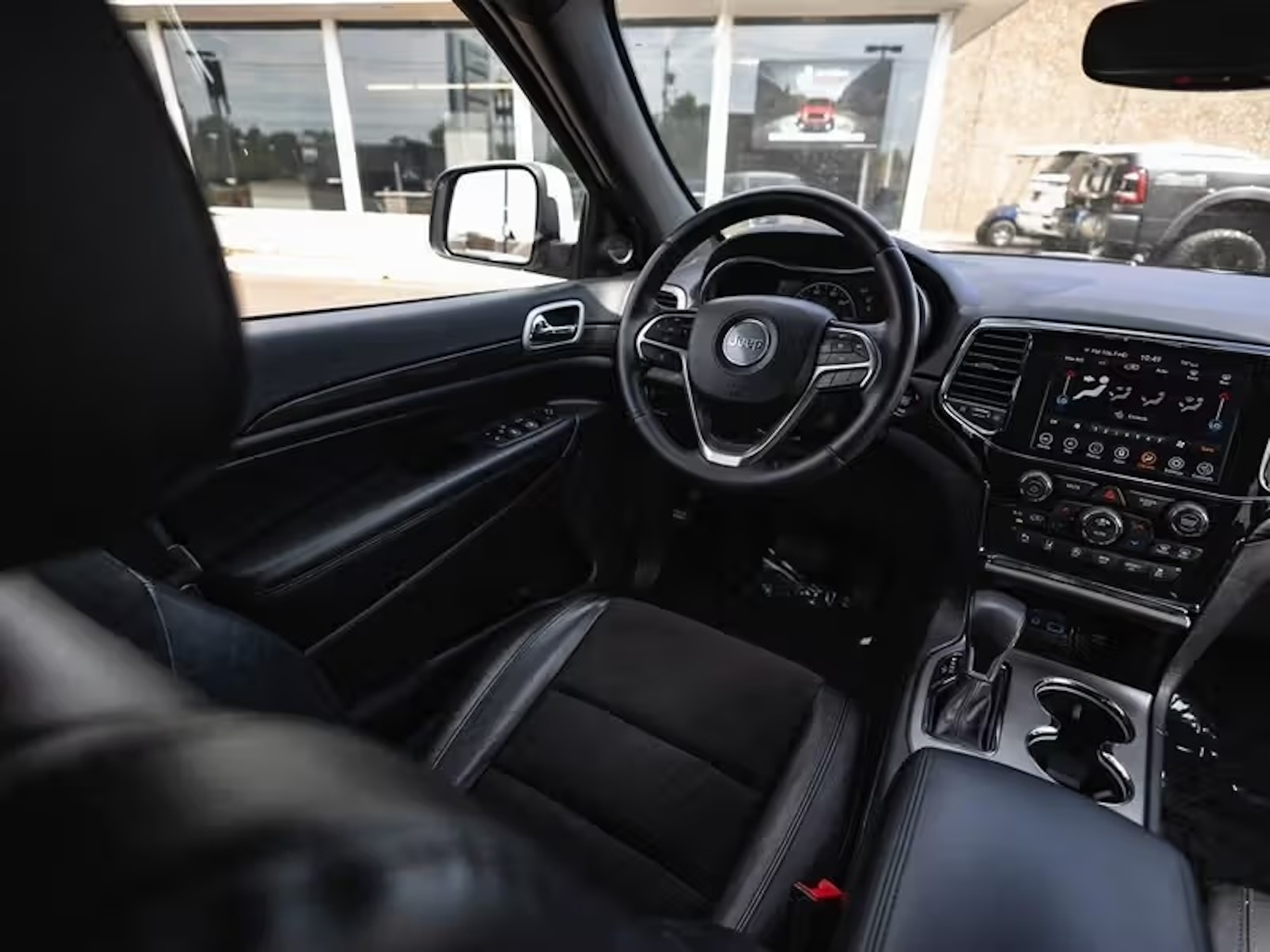 2022 Jeep Grand Cherokee Laredo X