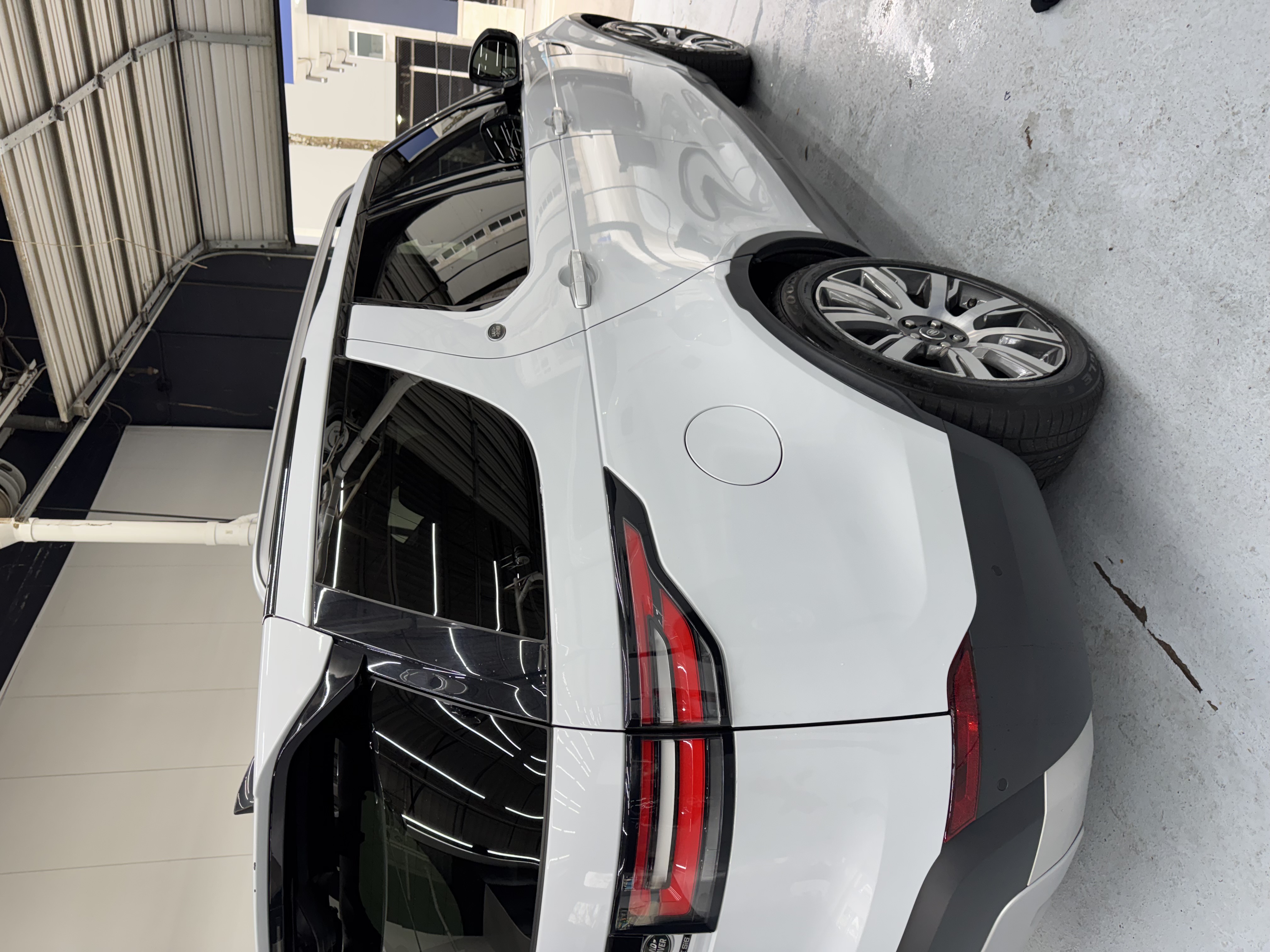 2018 Land Rover Discovery HSE Luxury