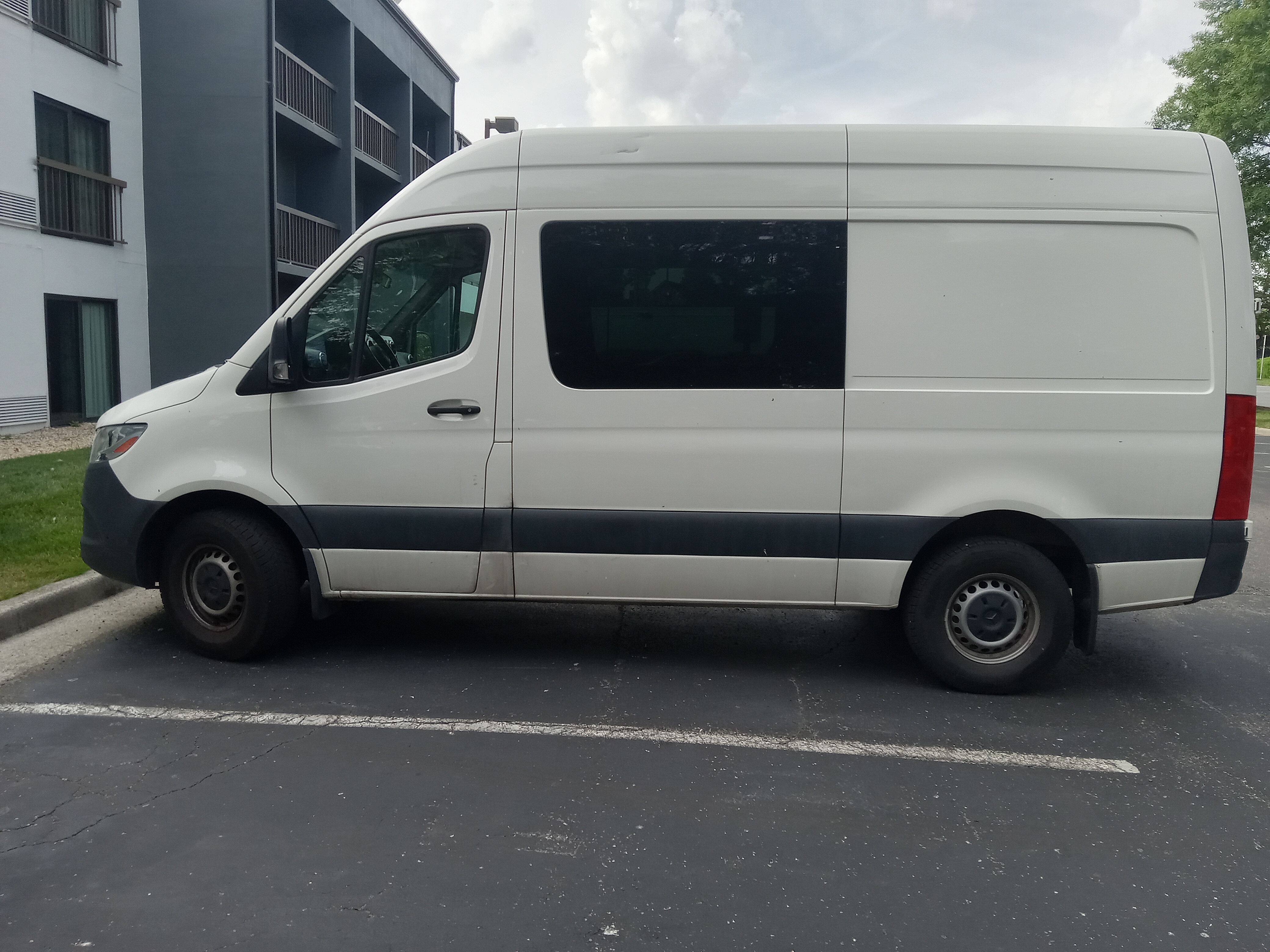 sprinter van dealer