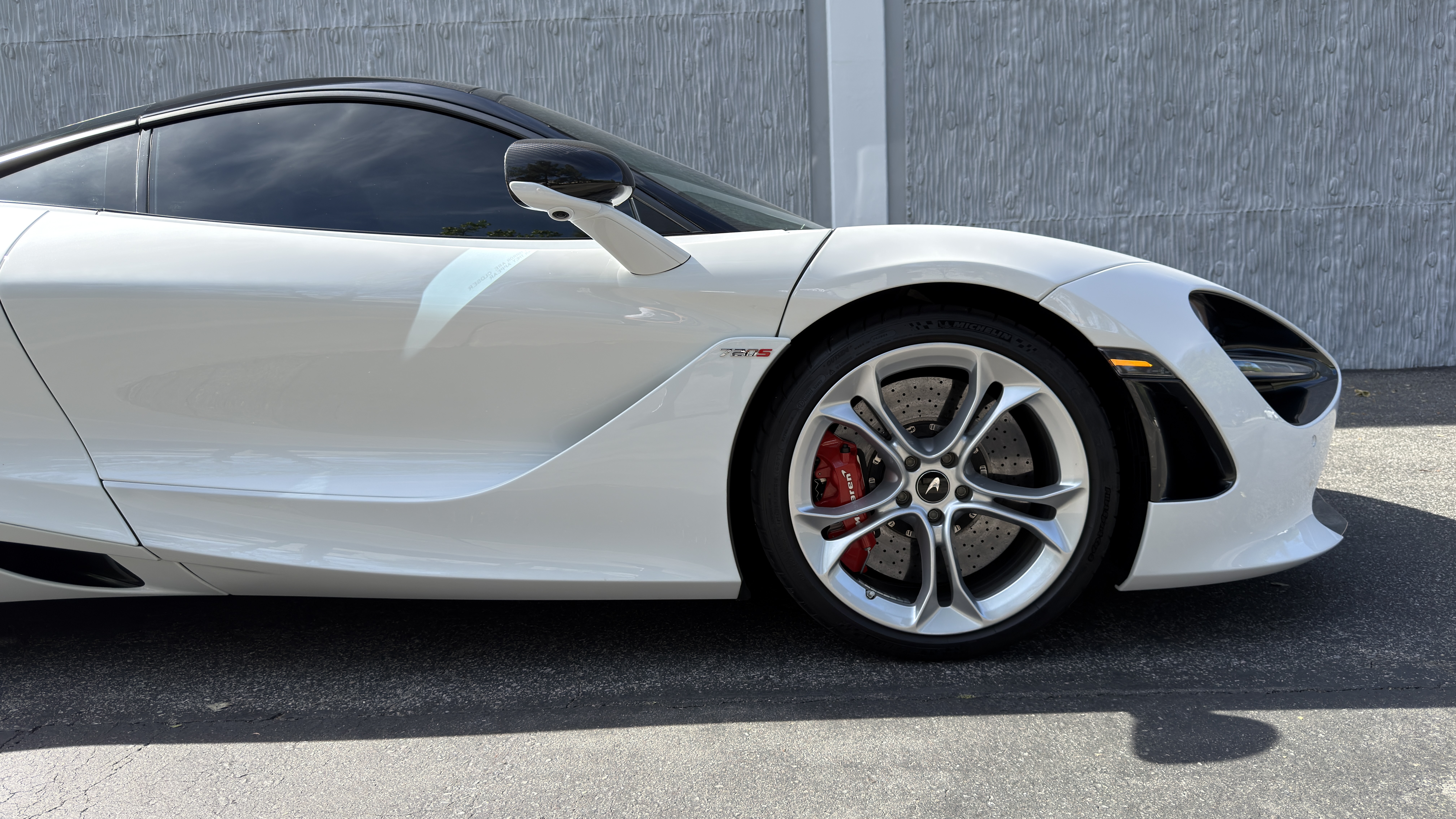 Used 2020 McLaren 720S Coupe 2D photo 22