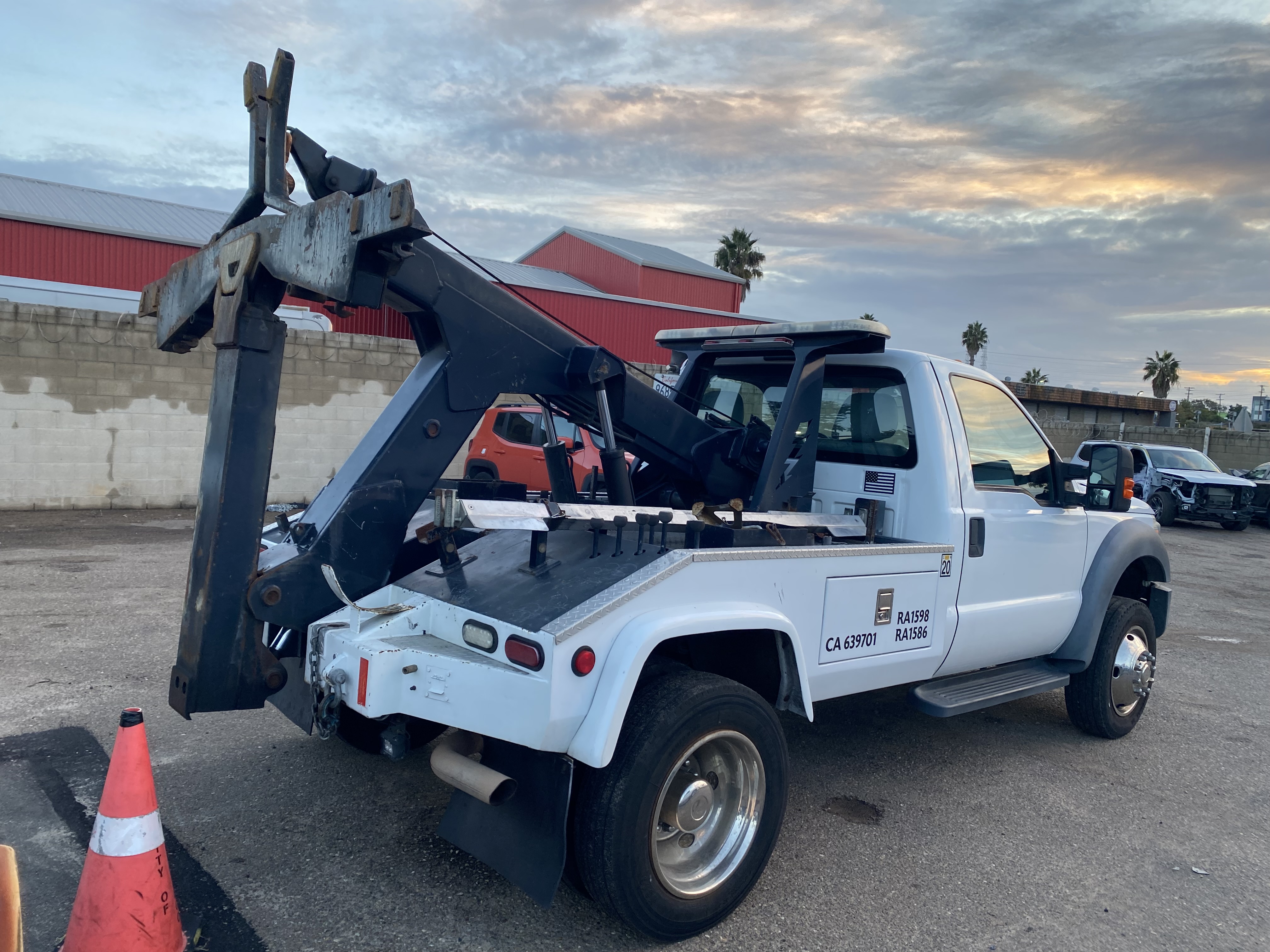 2015 Ford F550 2WD Regular Cab Super Duty