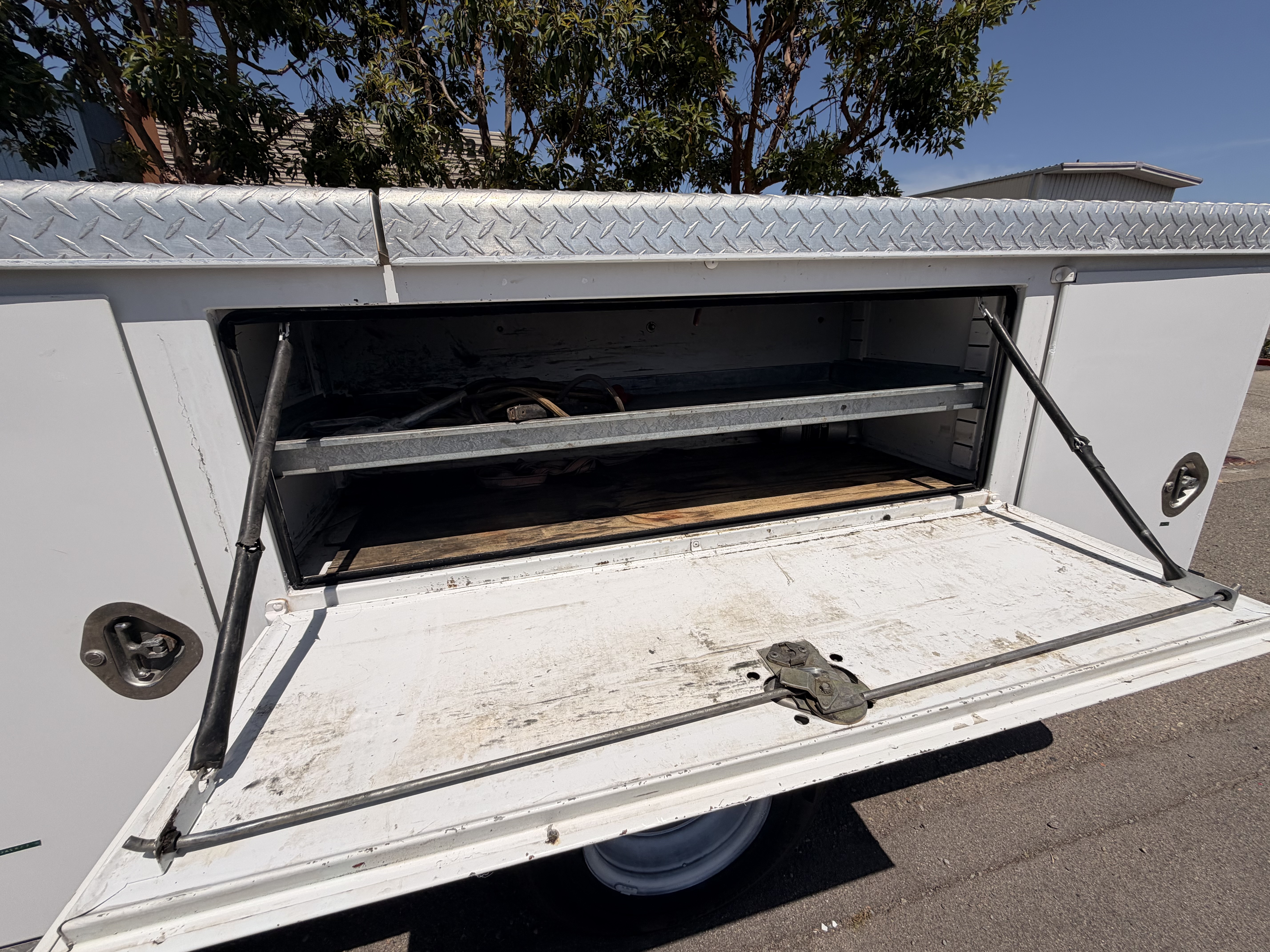 2001 Ford F350 2WD Regular Cab DRW Super Duty