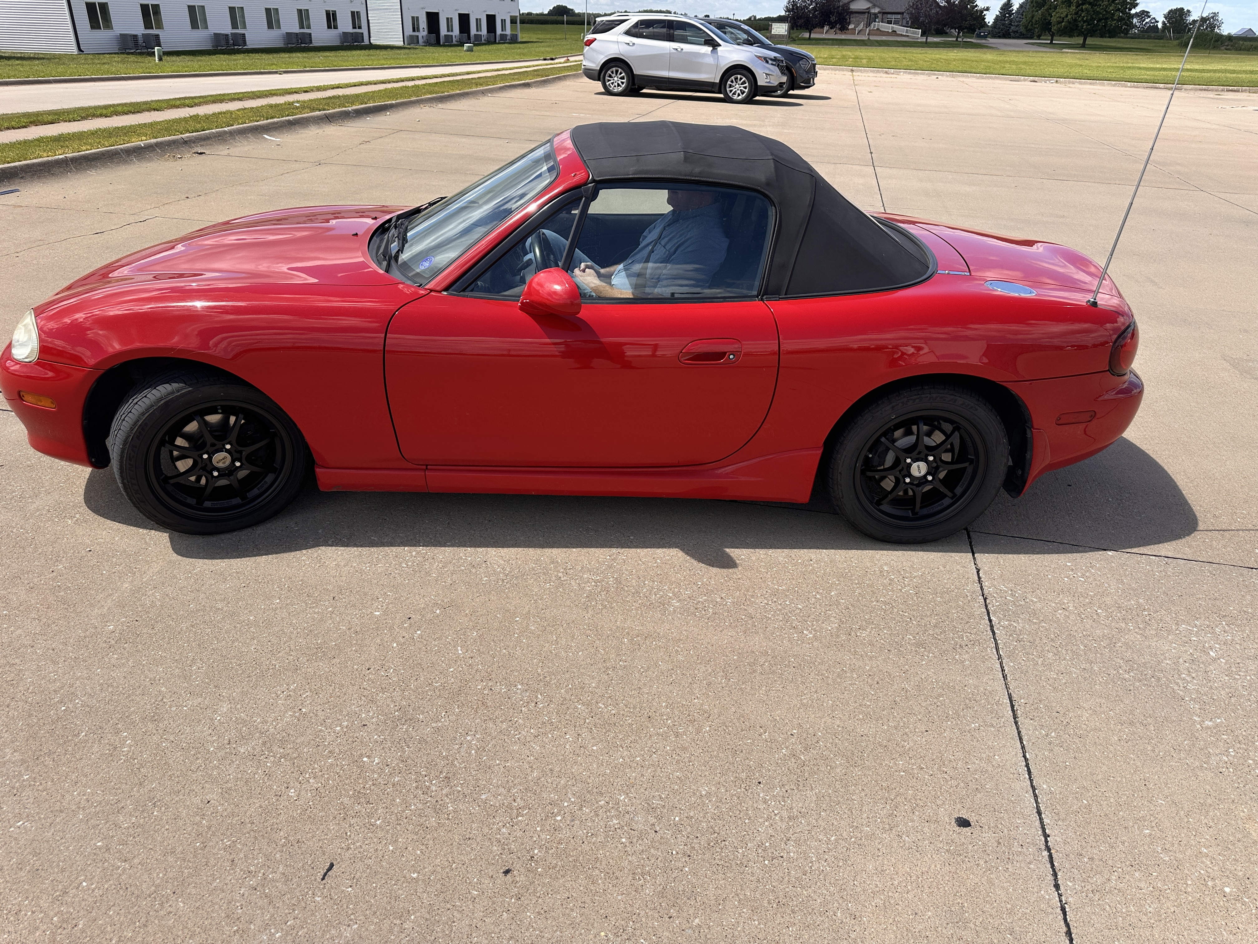 Used 2002 MAZDA MX-5 Miata