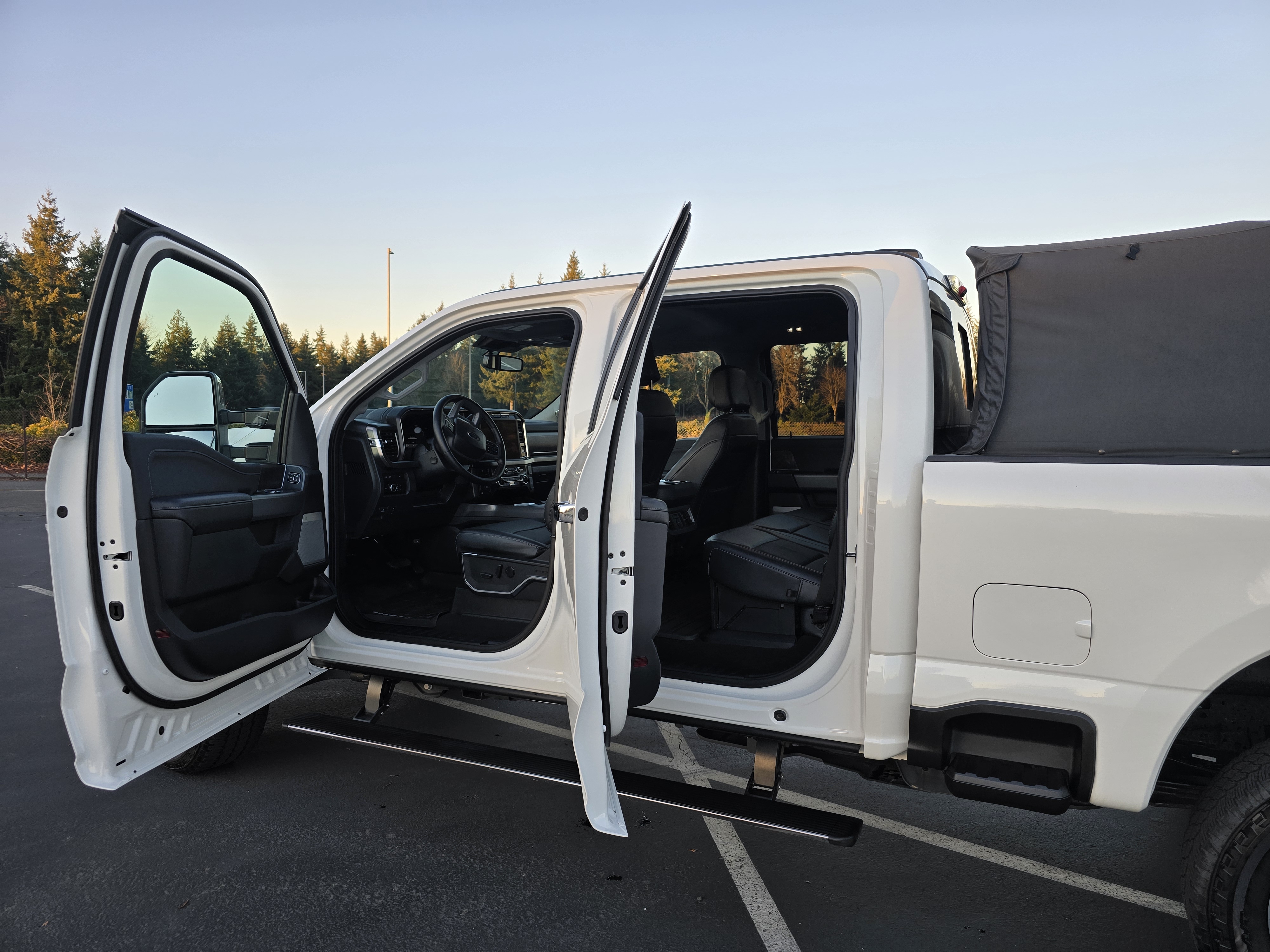 2024 Ford F350 Lariat