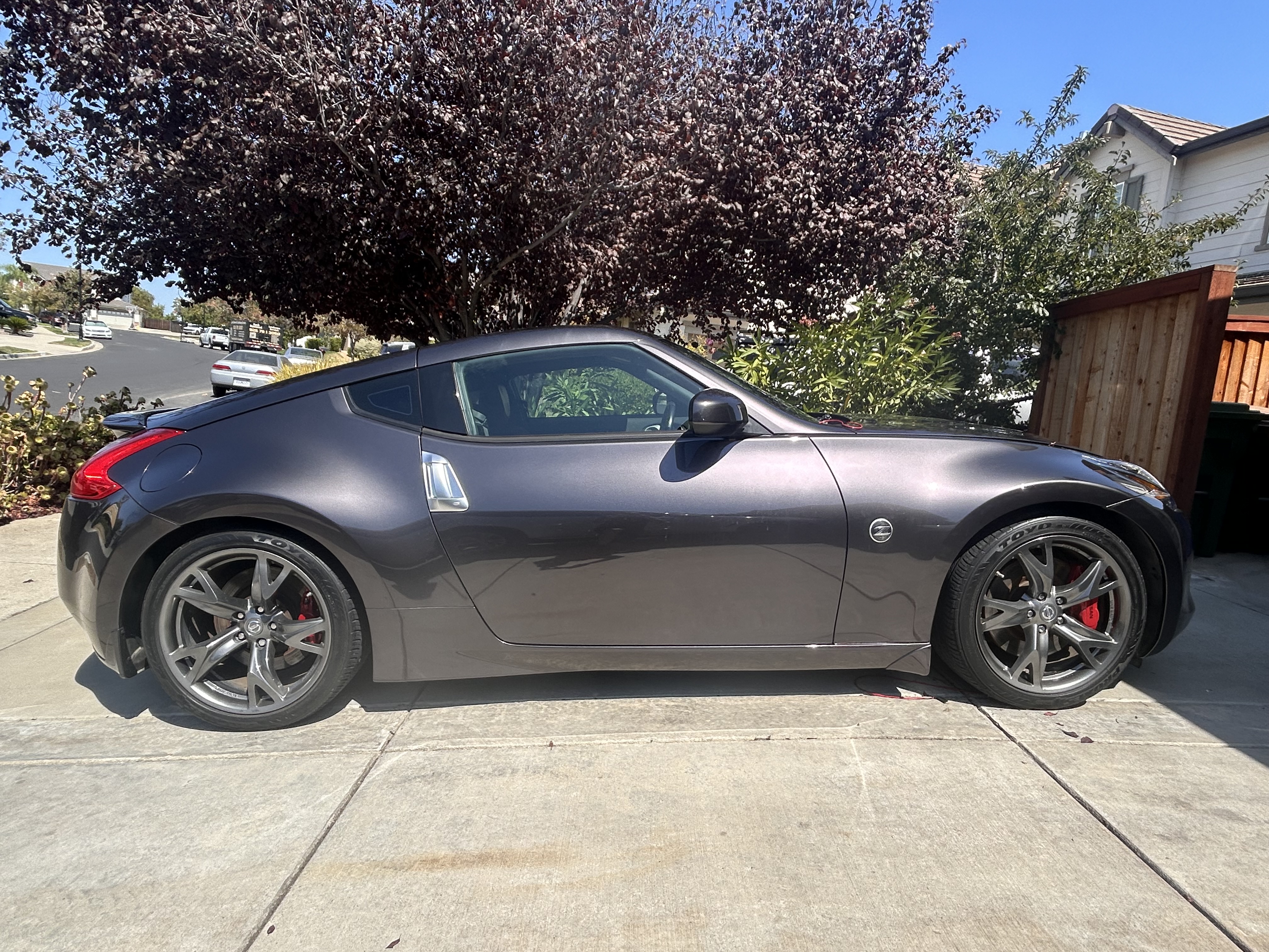 Used 2010 Nissan 370Z Touring w/ Sport Pkg