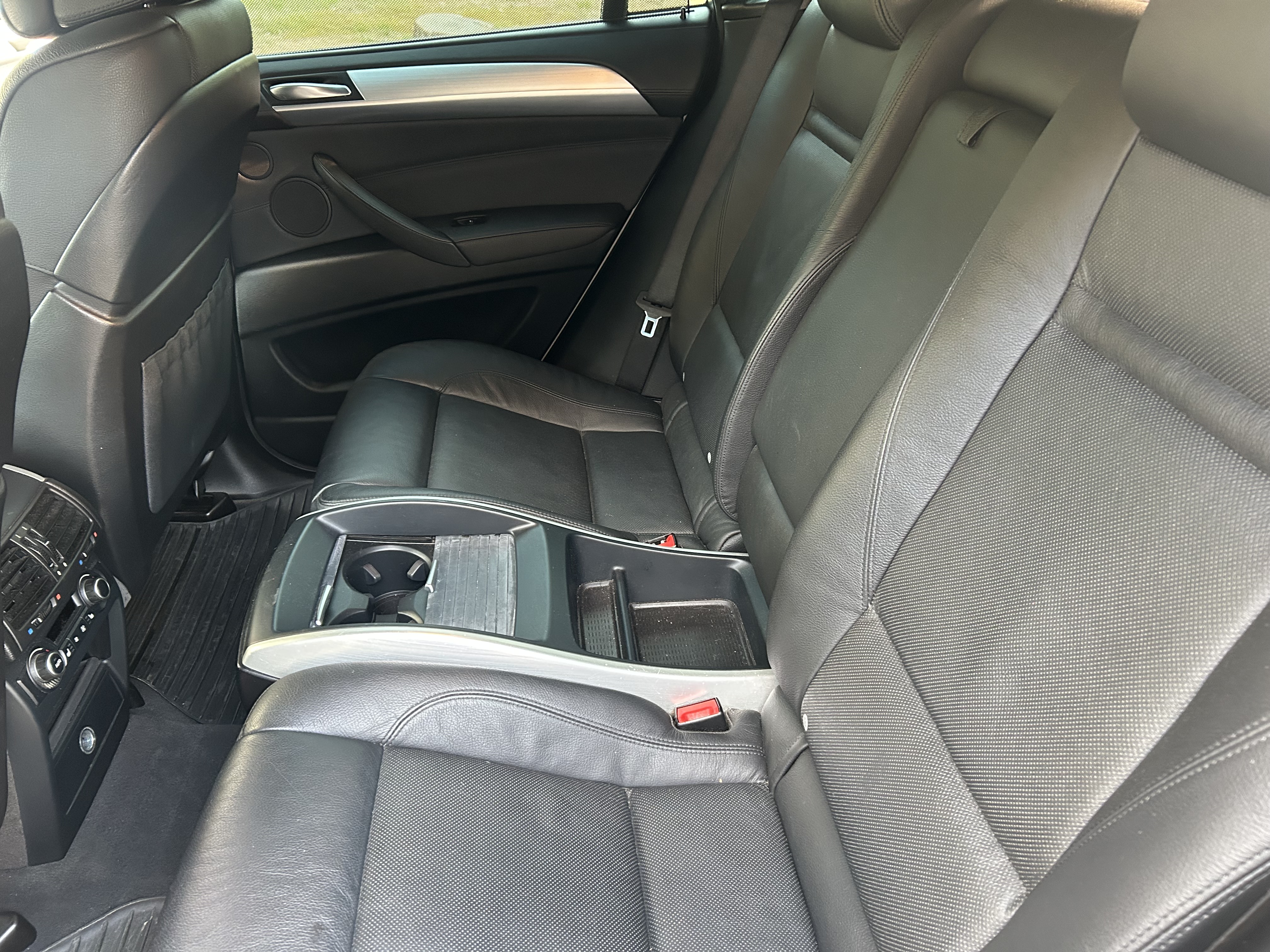 2010 BMW X6 xDrive50i