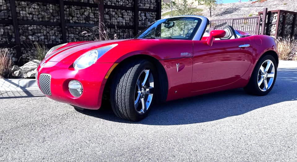 Used 2008 Pontiac Solstice Convertible
