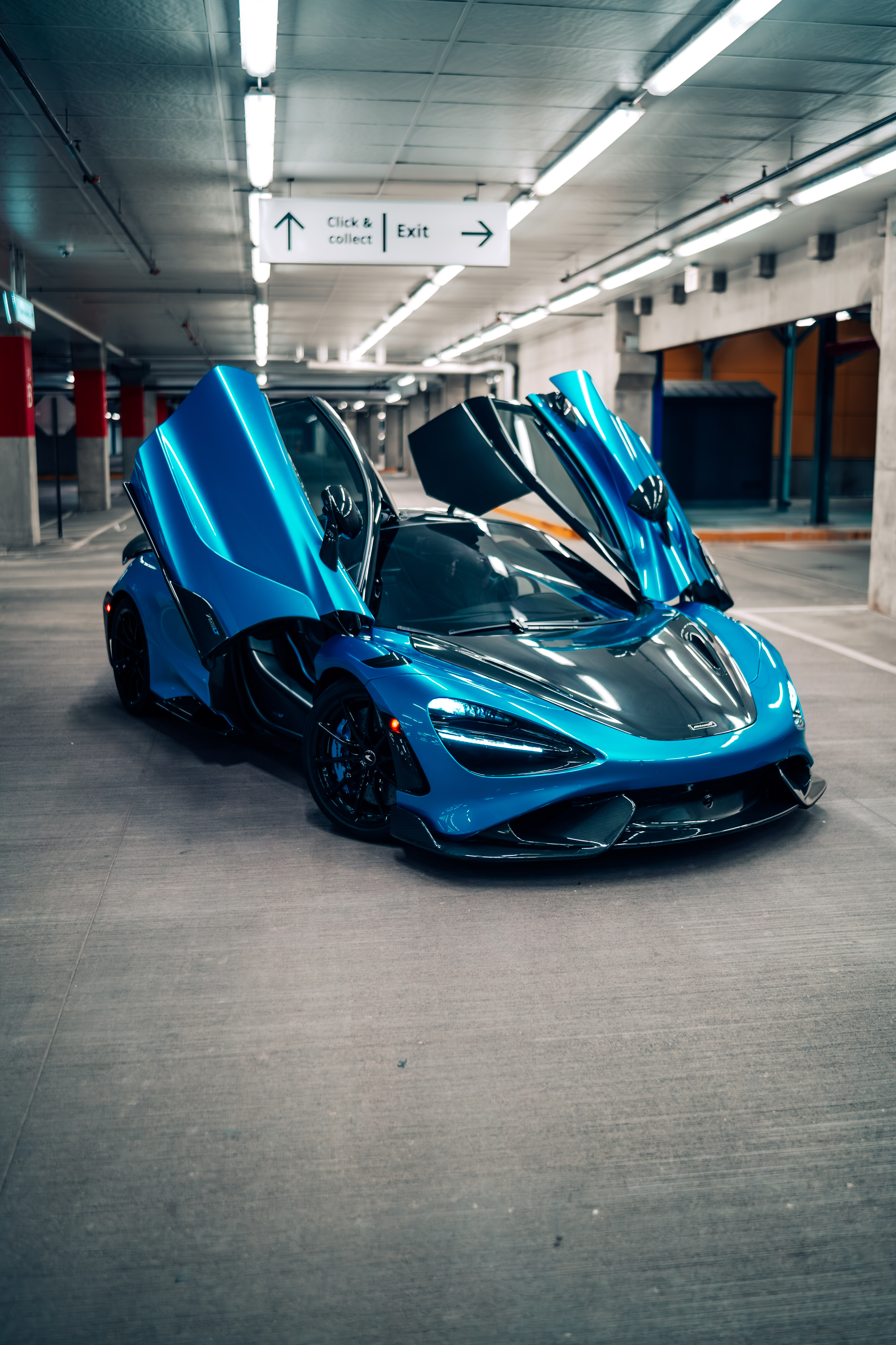Used 2021 McLaren 765LT photo 7