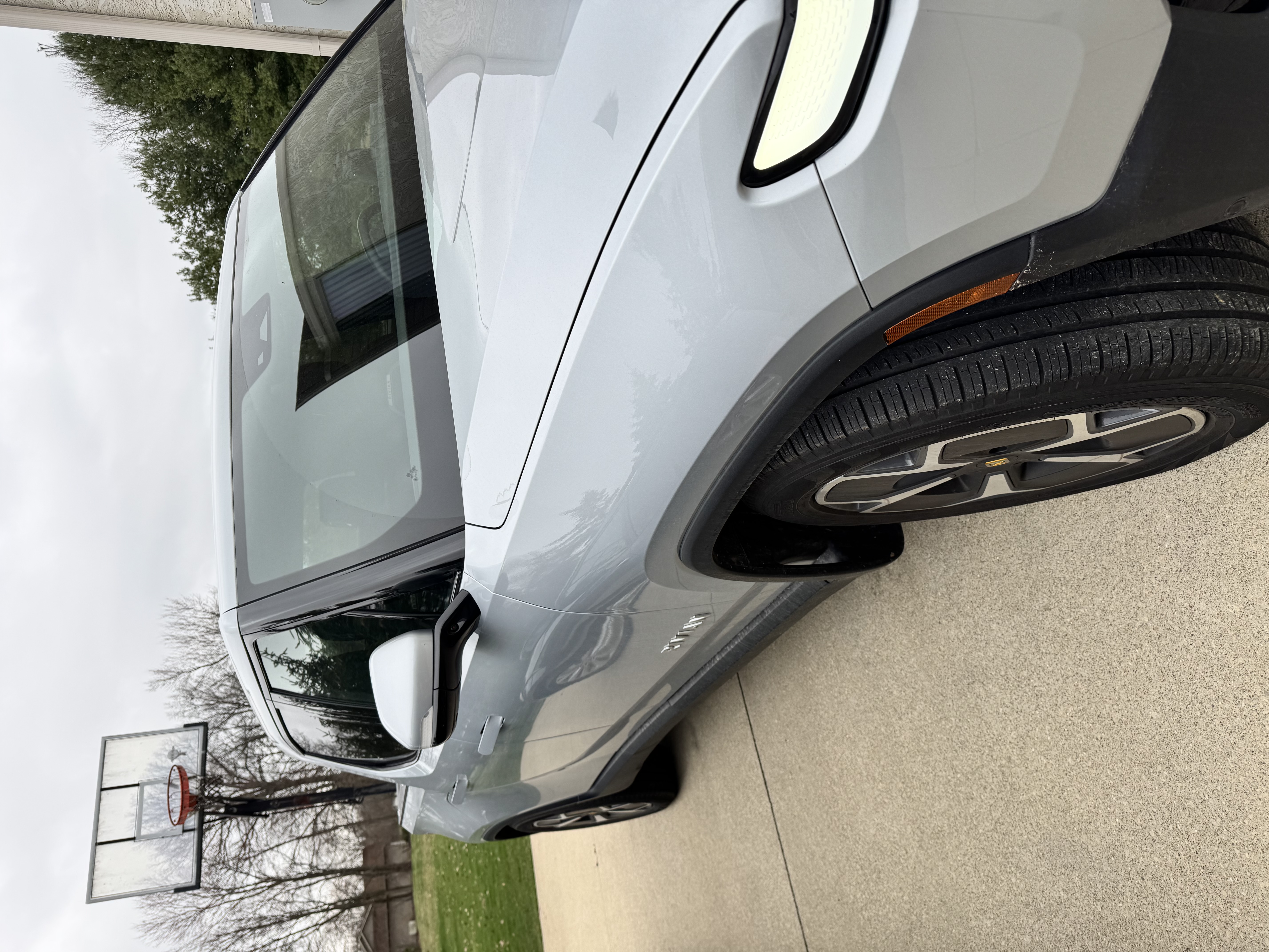 2024 Rivian R1T Adventure