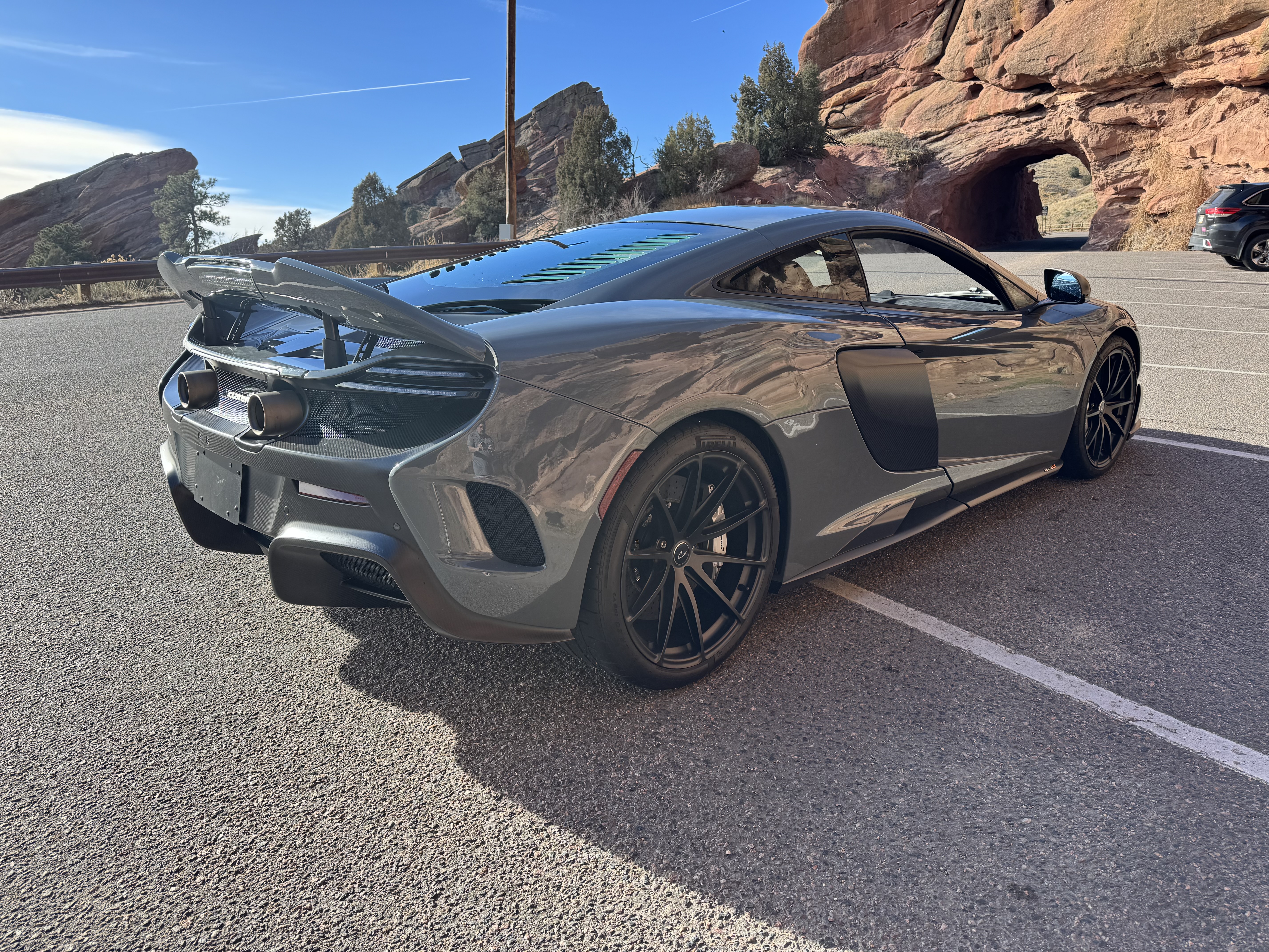 Used 2016 McLaren 675LT Coupe photo 6