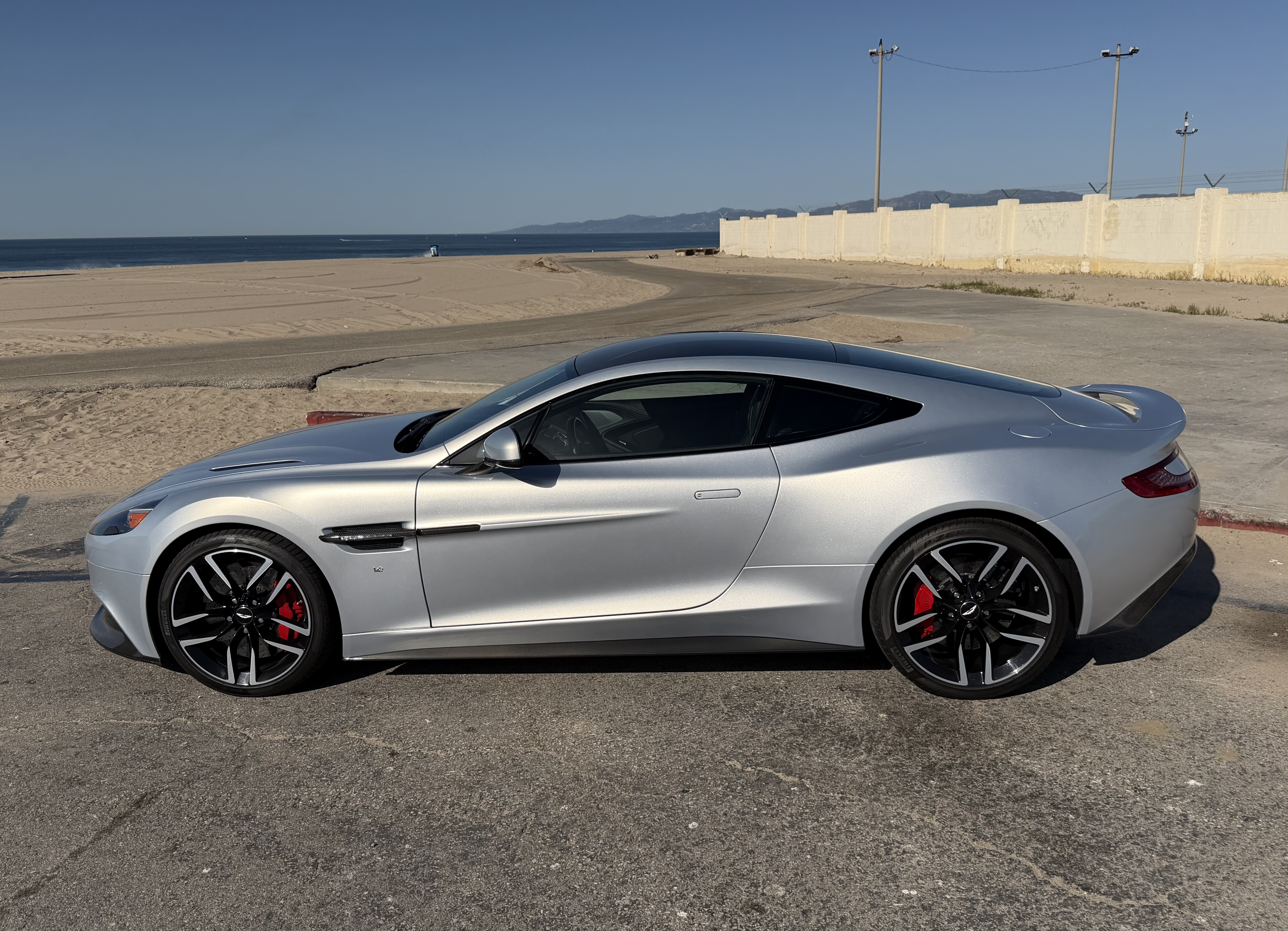 Used 2016 Aston Martin Vanquish Coupe 2D