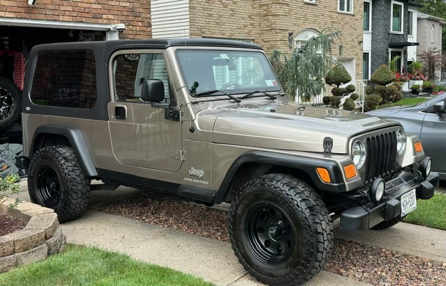 Used 2004 Jeep Wrangler 4WD