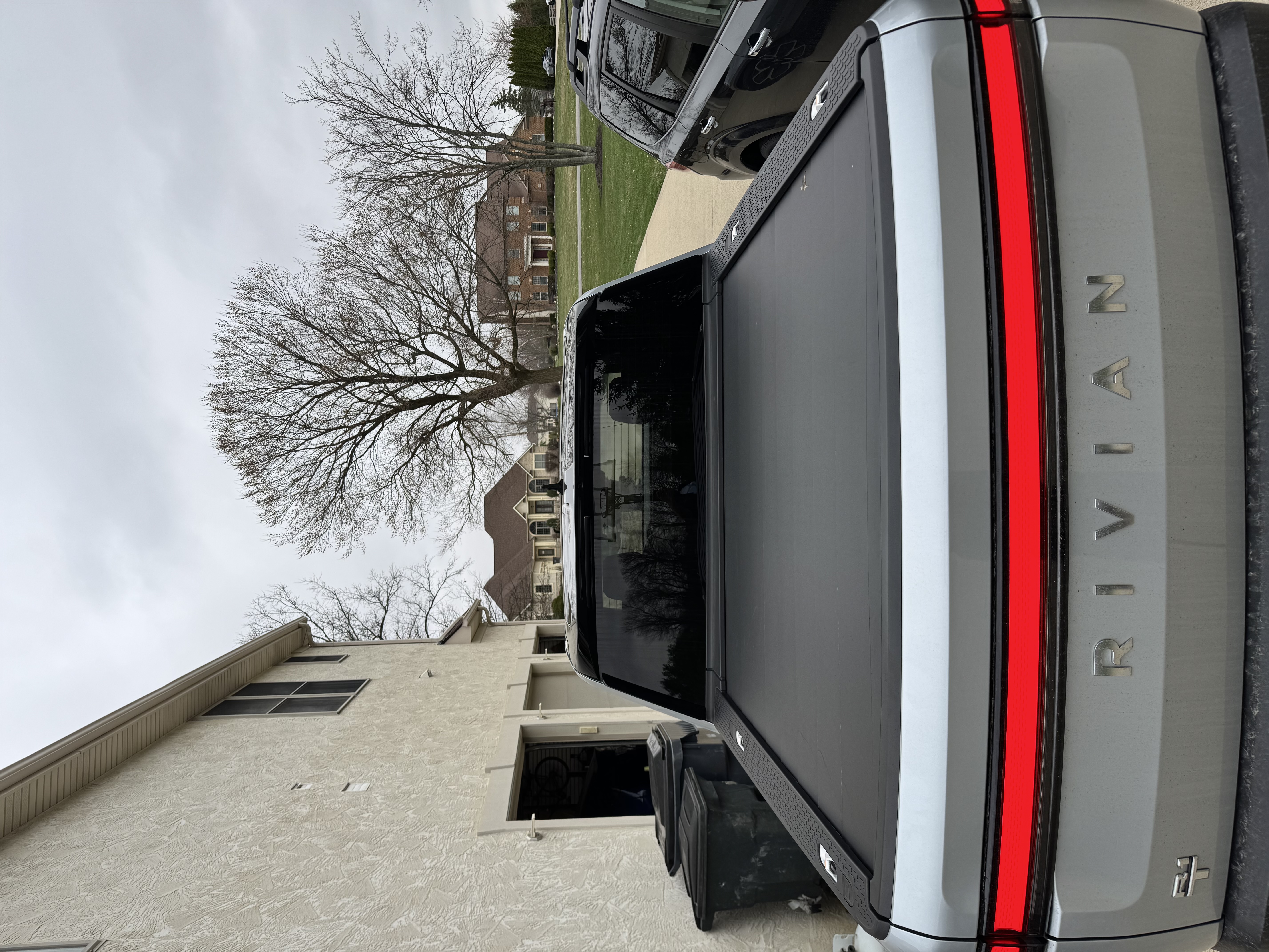 2024 Rivian R1T Adventure