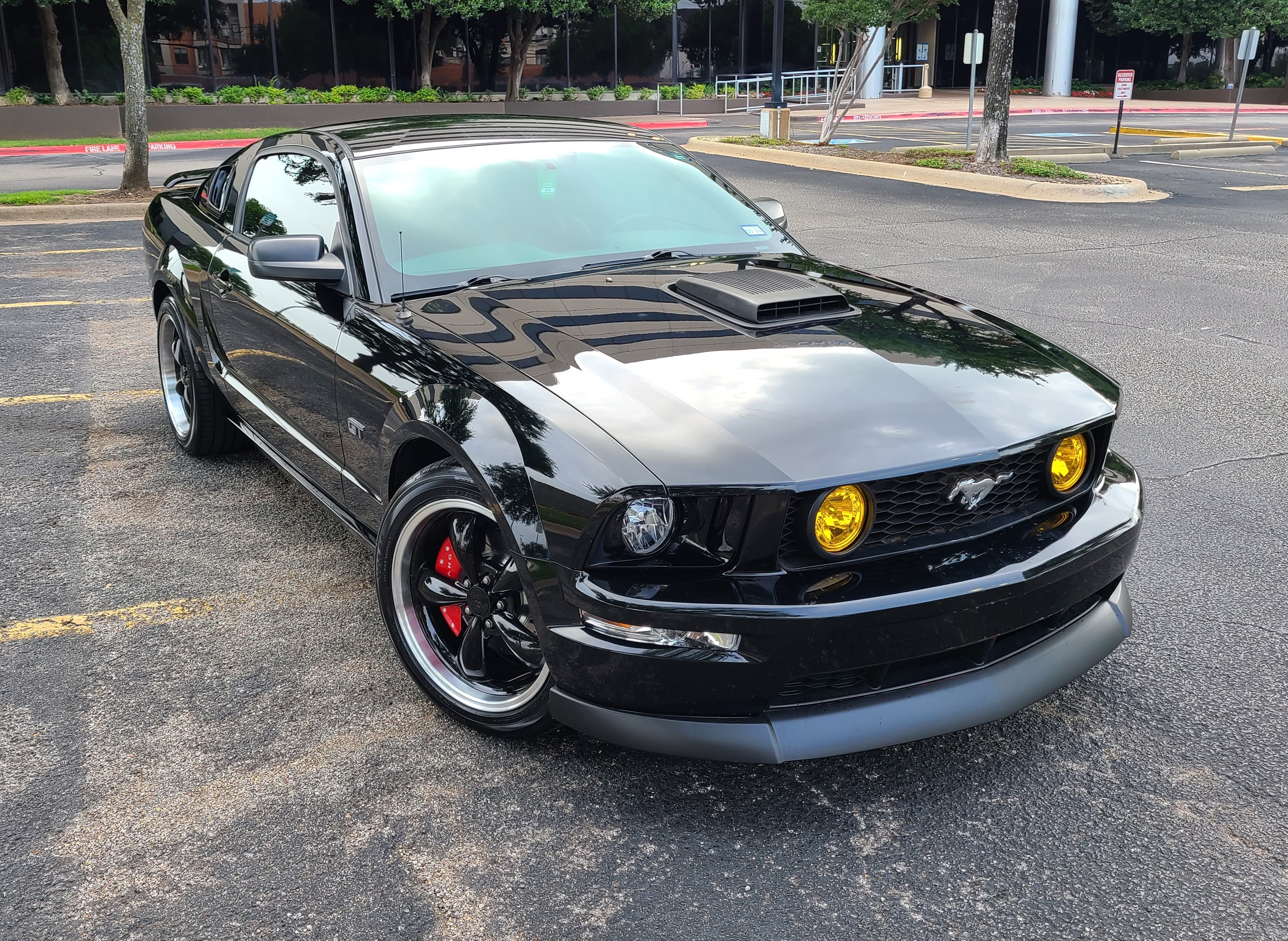 2005 Ford Mustang GT Premium
