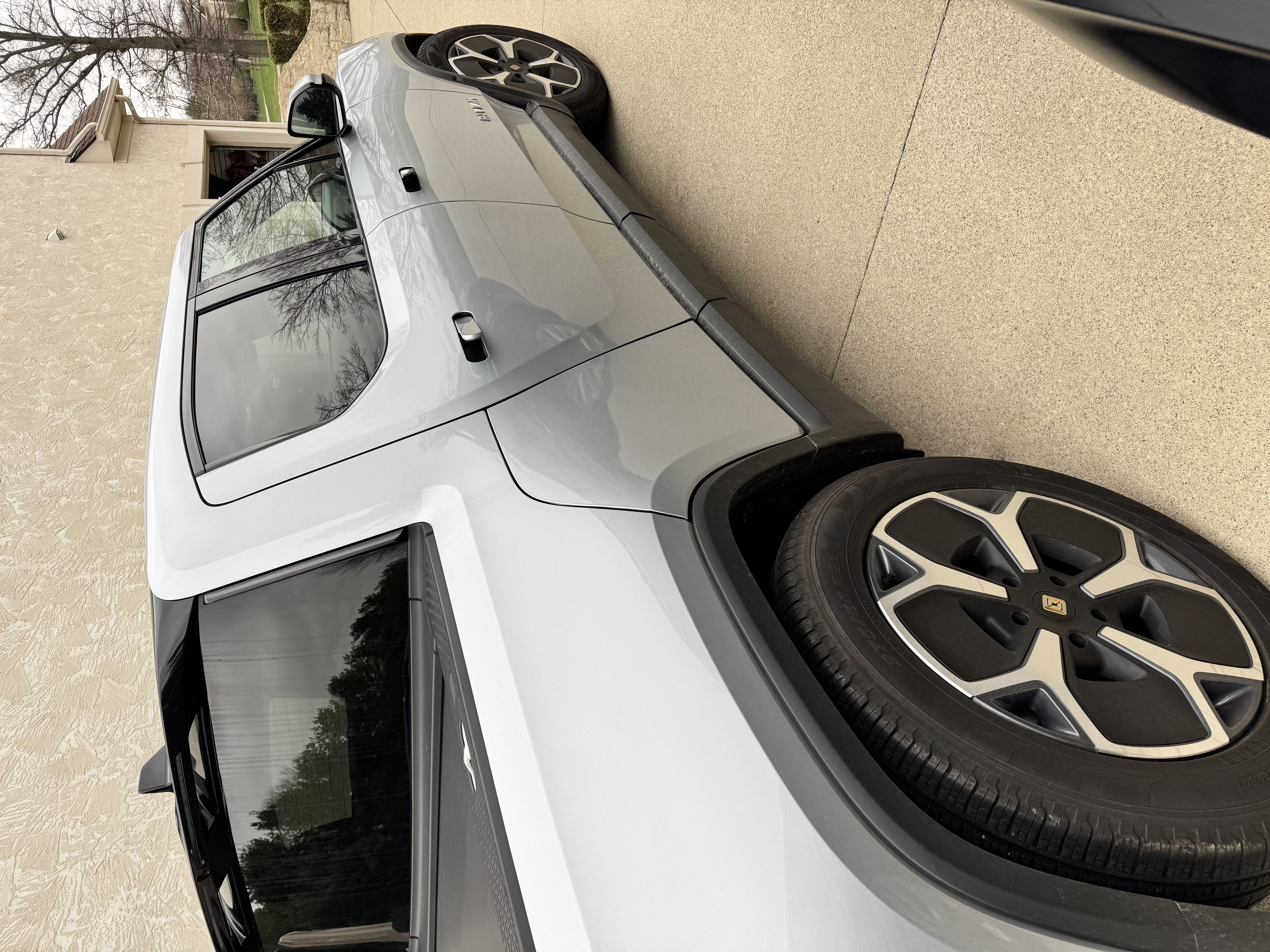 2024 Rivian R1T Adventure