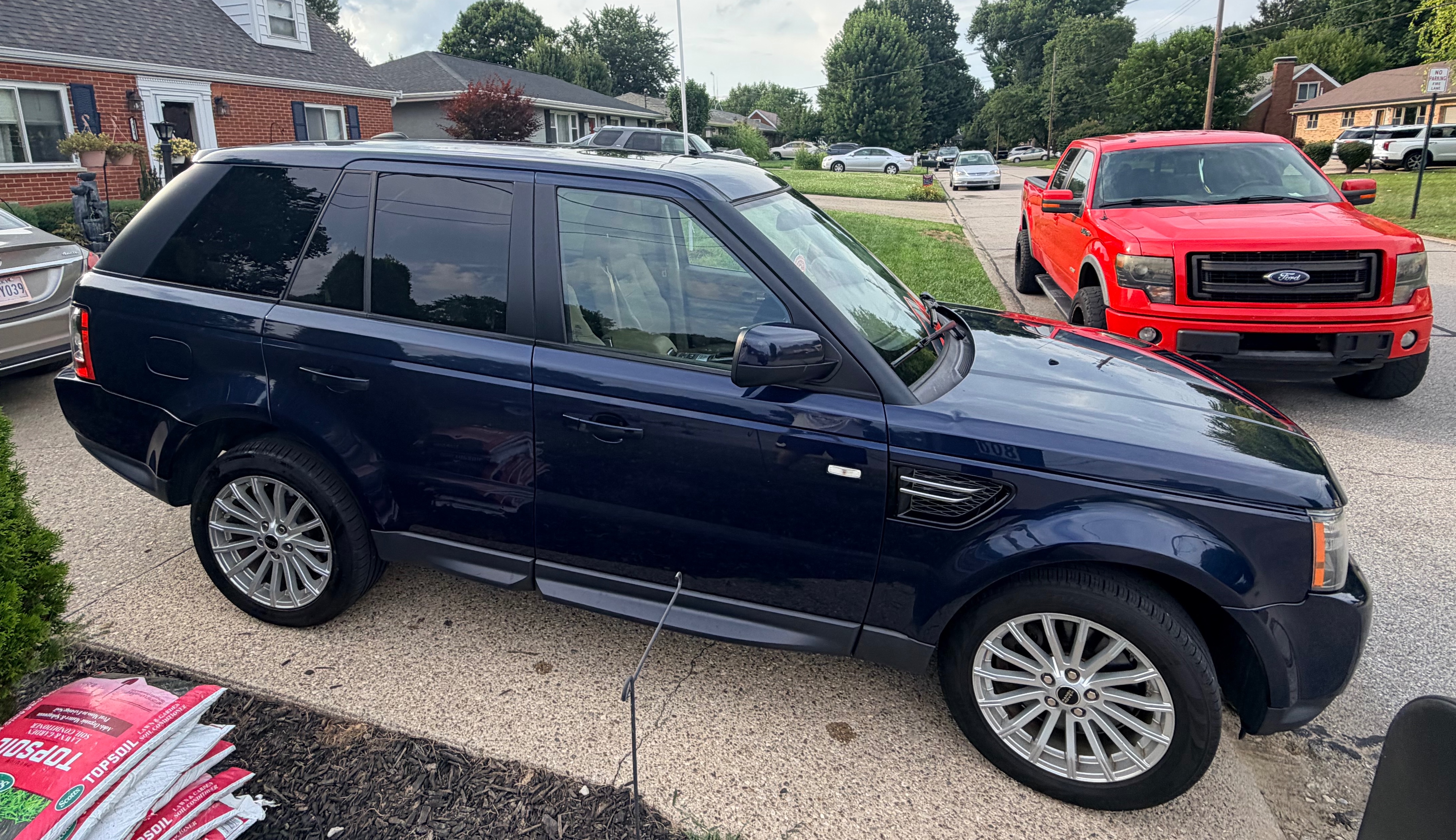 Used 2013 Land Rover Range Rover Sport HSE w/ Climate Comfort Pkg