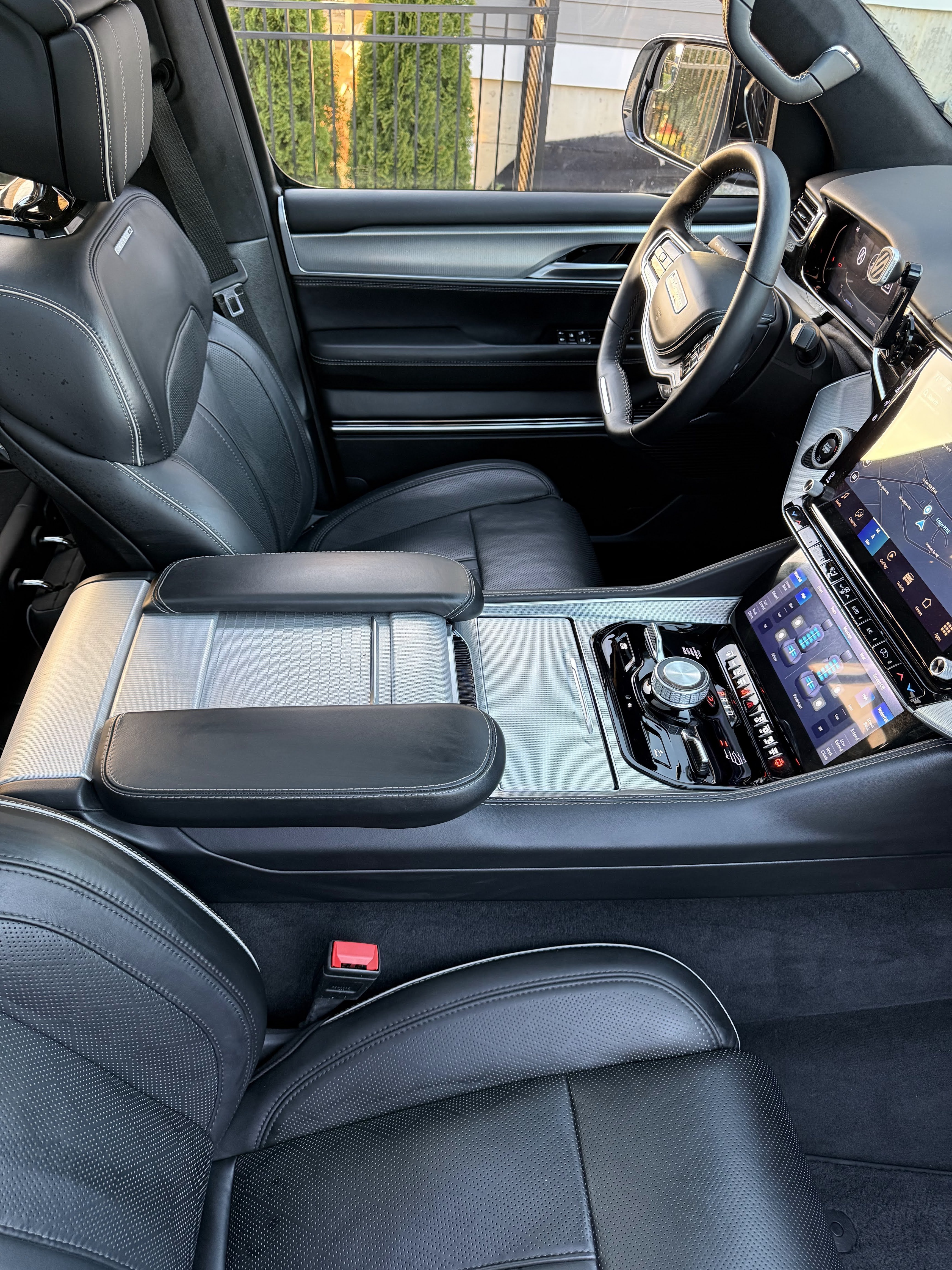 2023 Jeep Grand Wagoneer L Series II