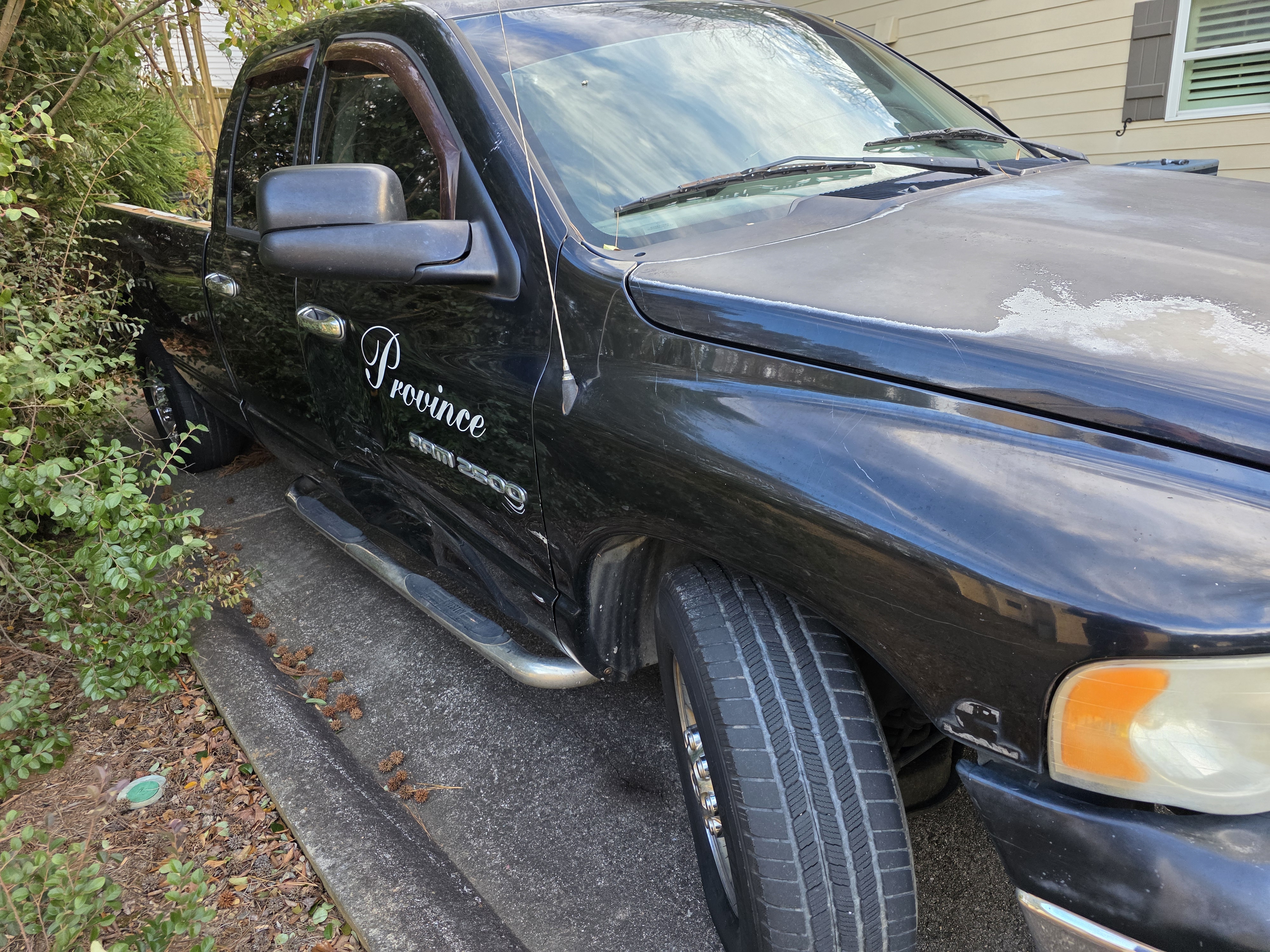 2004 Dodge Ram 2500 Truck SLT