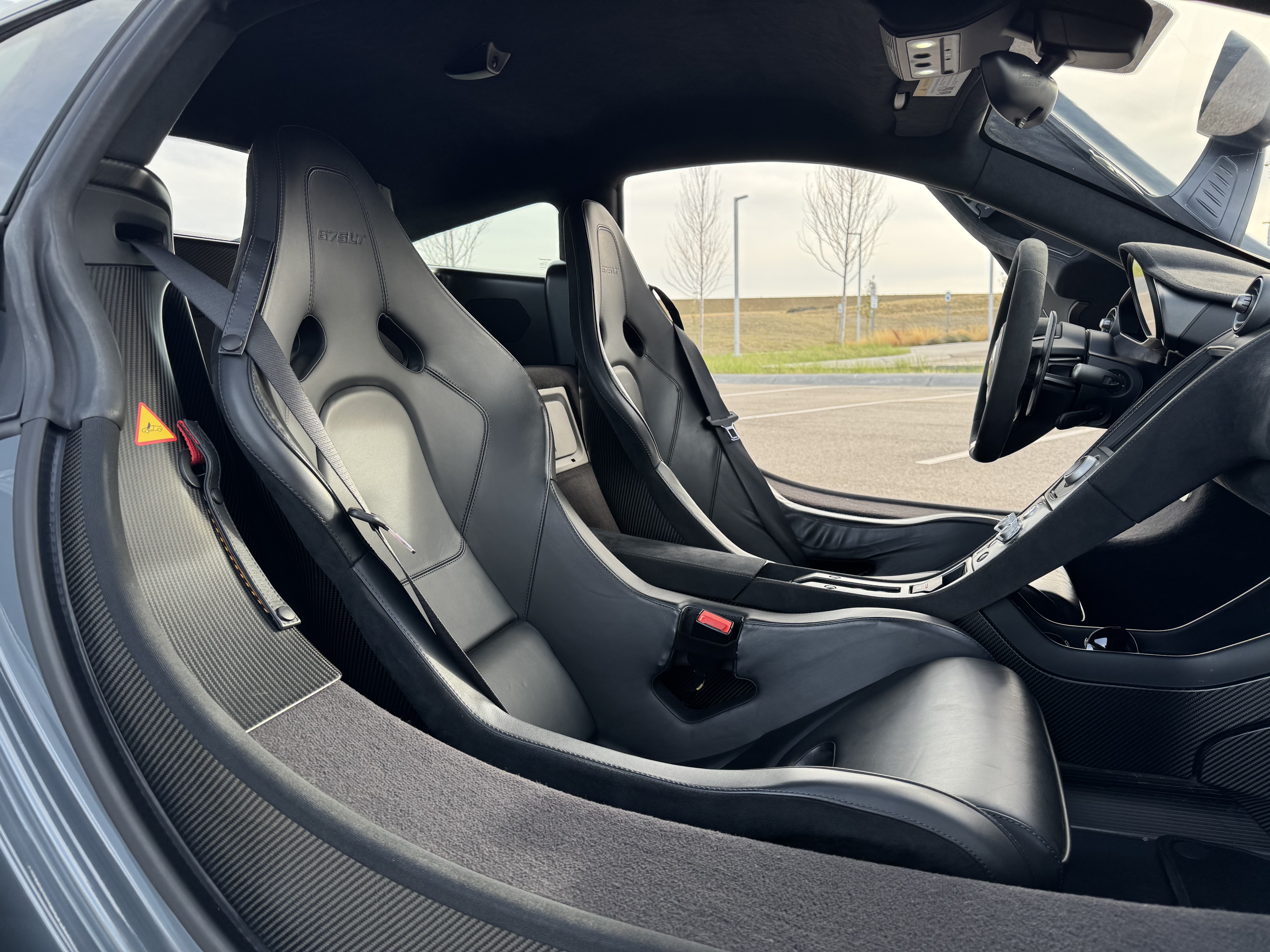Used 2016 McLaren 675LT Coupe photo 24
