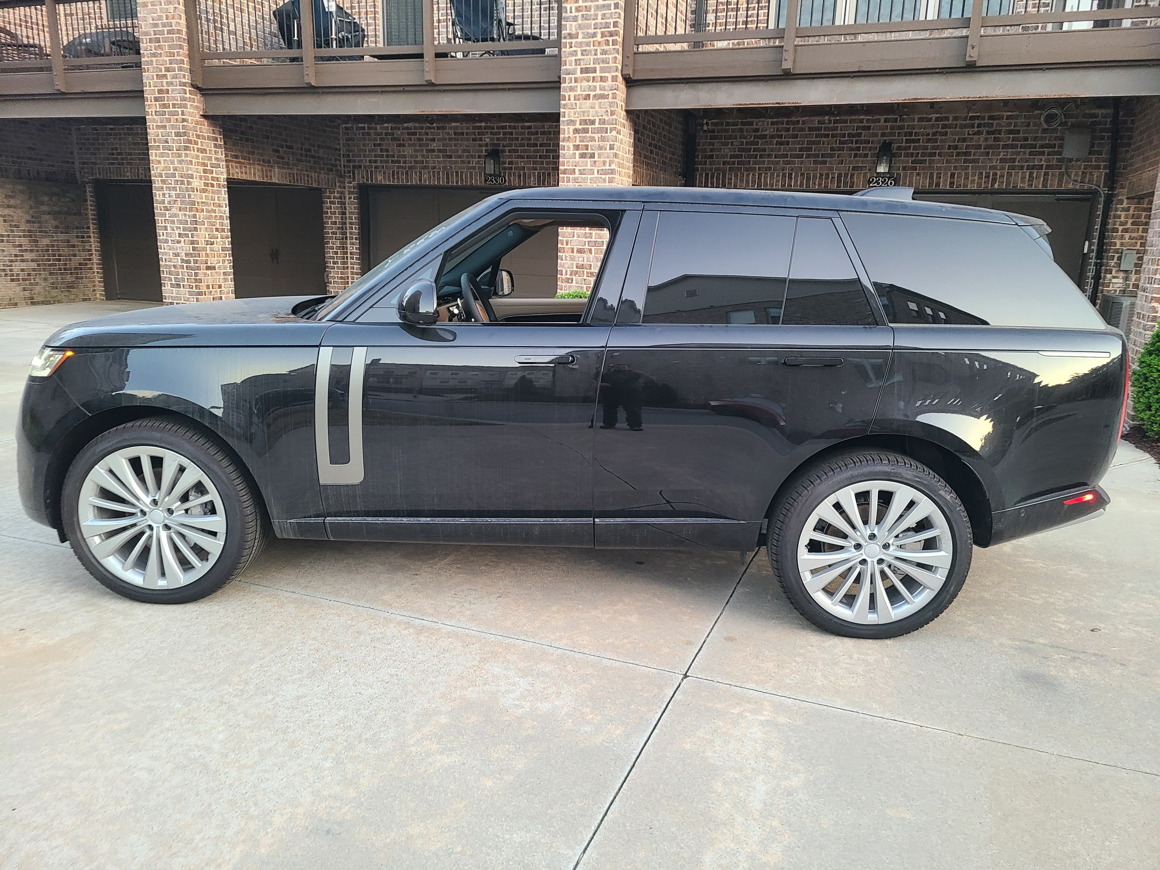 2024 Land Rover Range Rover SE