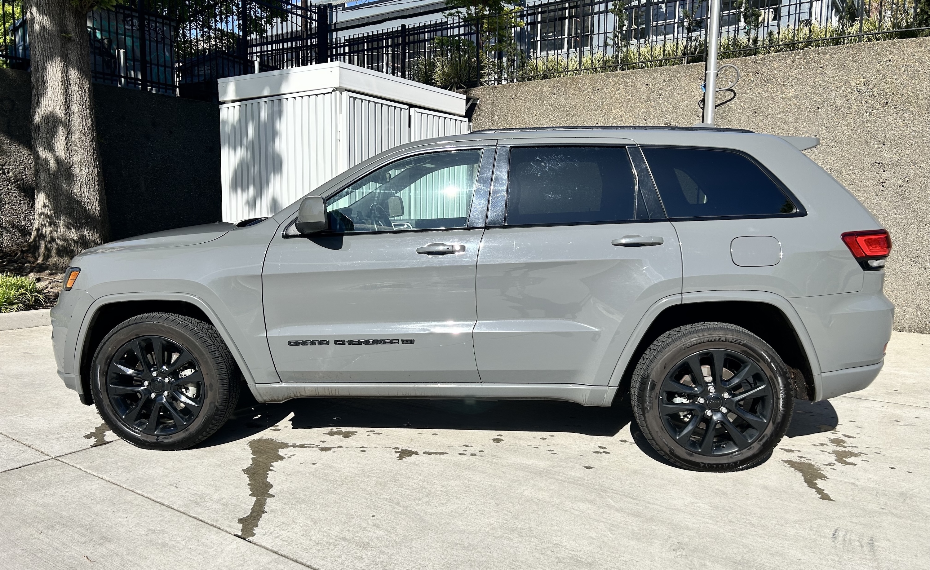 2022 Jeep Grand Cherokee Laredo X