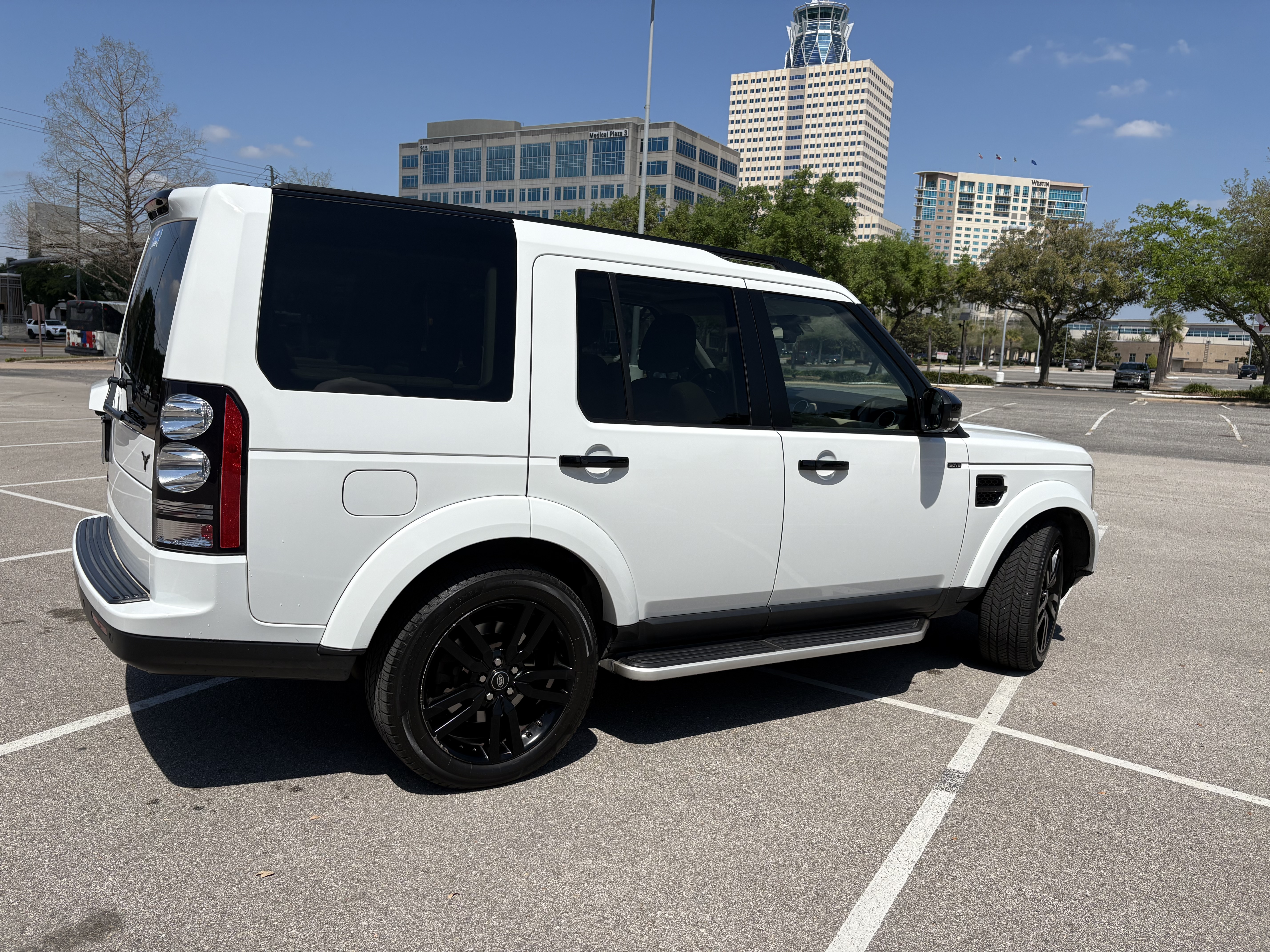 Used 2016 Land Rover LR4 HSE Silver Edition