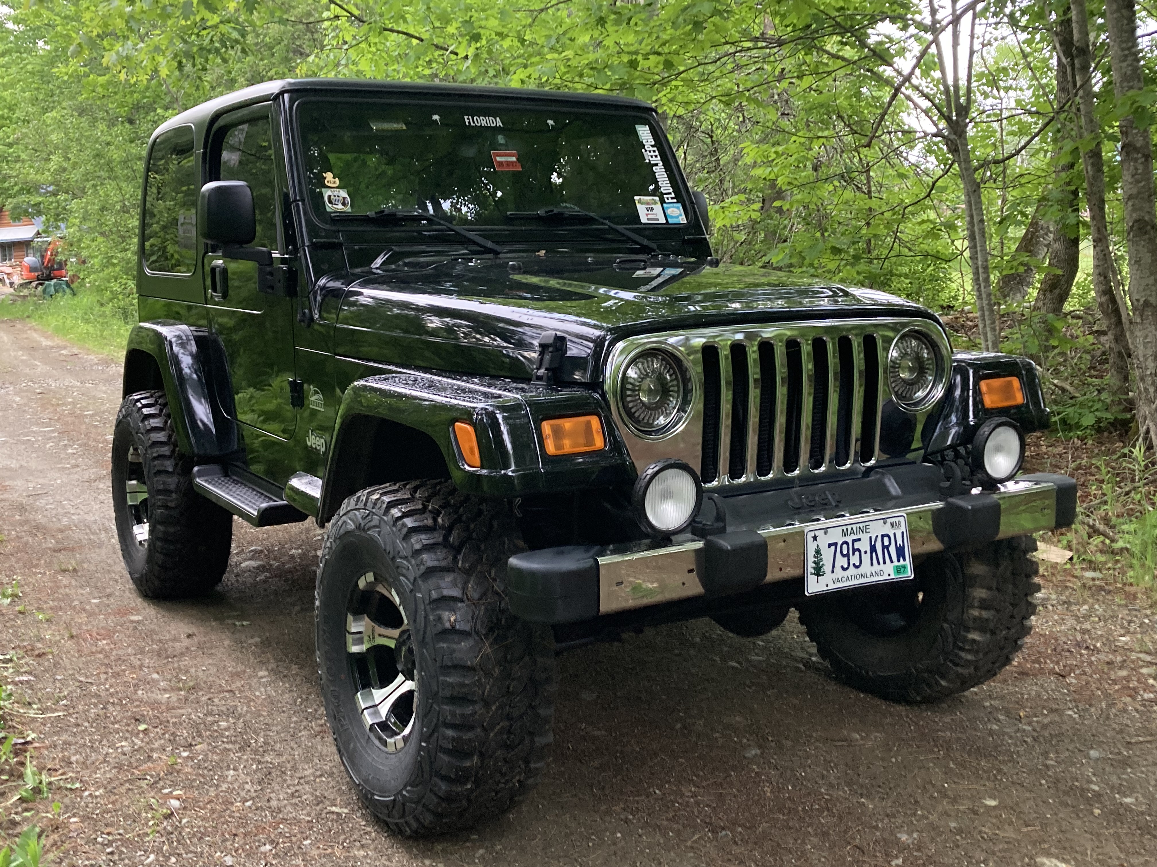 Used 2004 Jeep Wrangler Sahara w/ Dual Top Group
