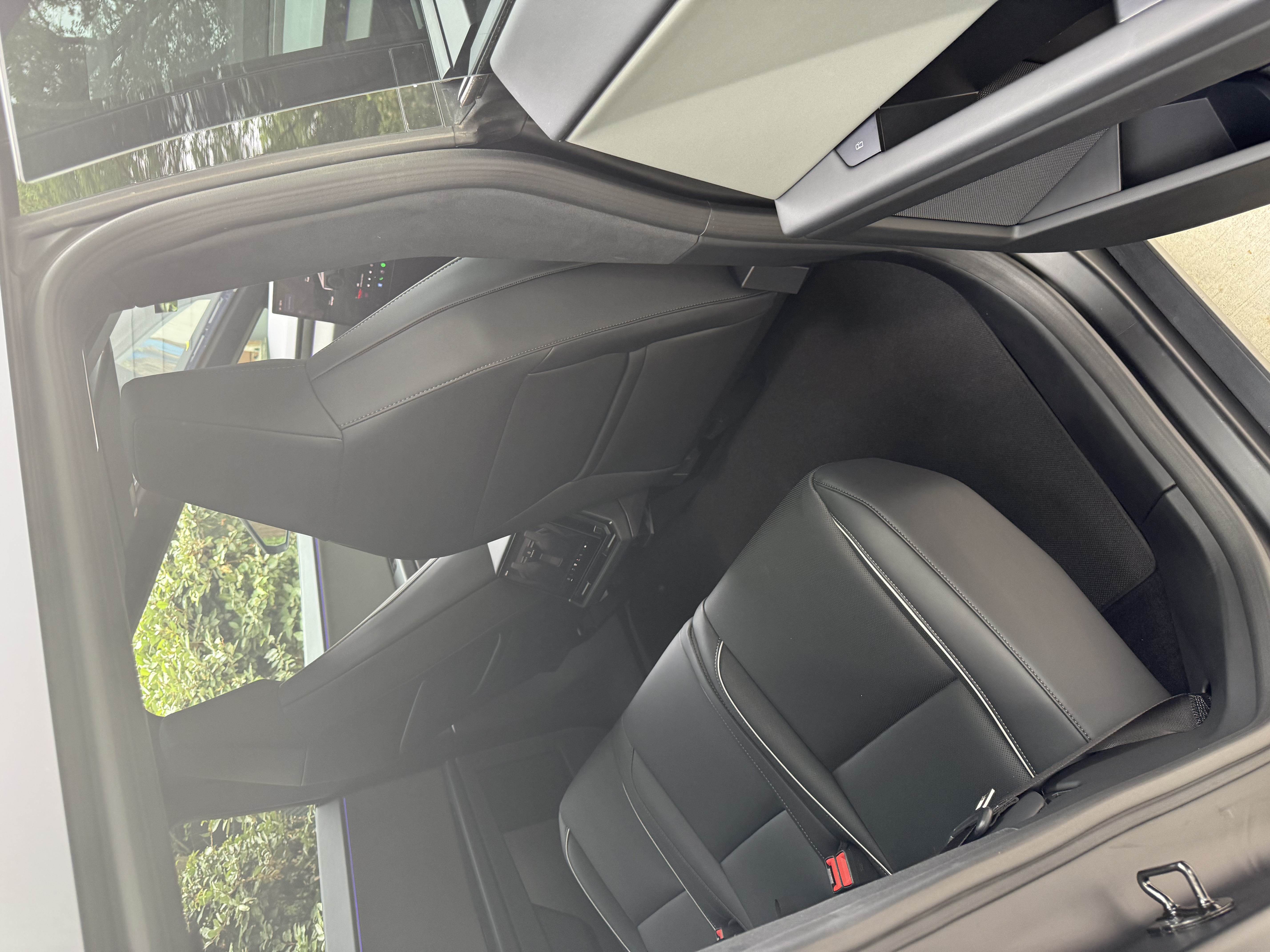 2025 Tesla Cybertruck AWD Crew Cab