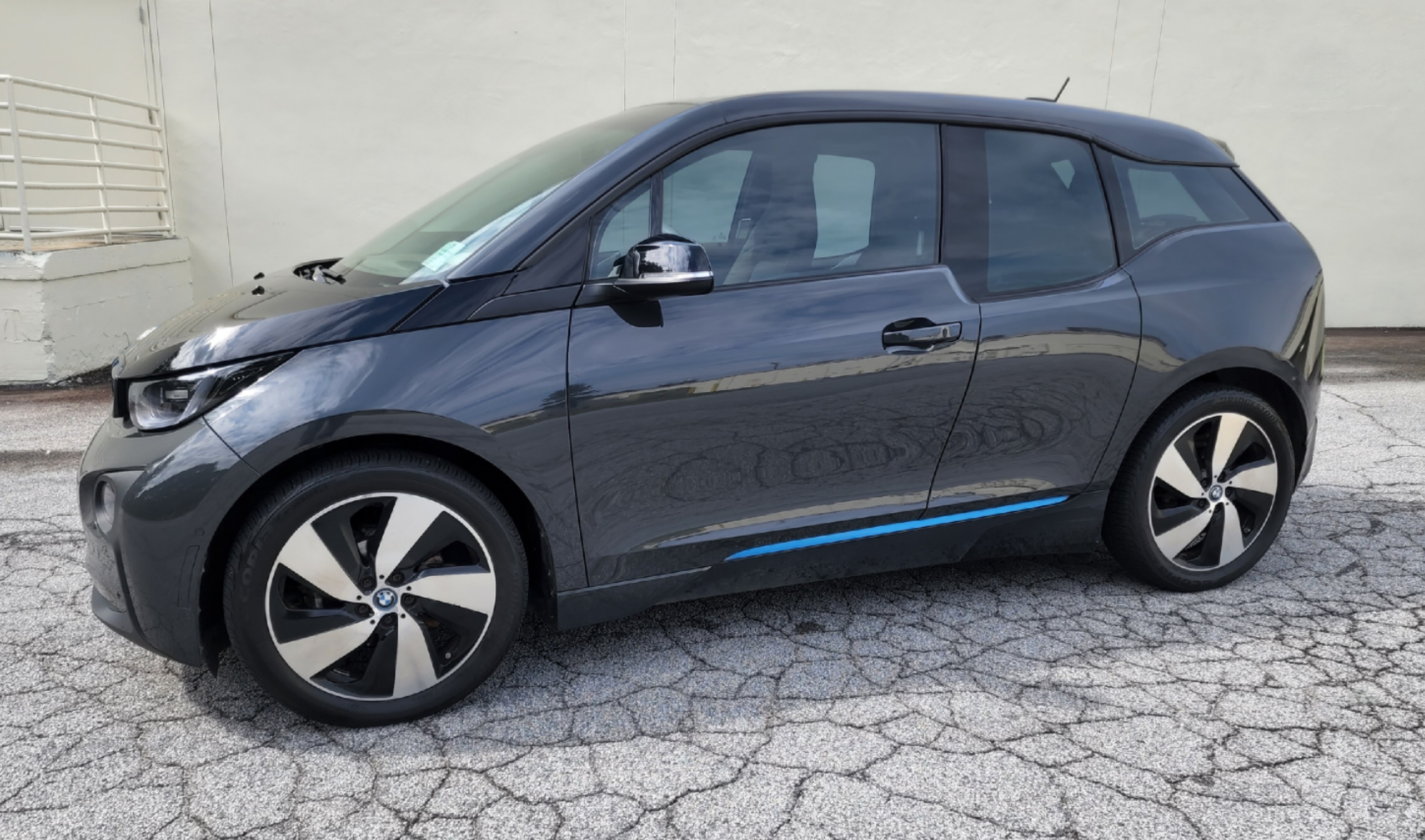 2015 BMW i3 w/ Range Extender