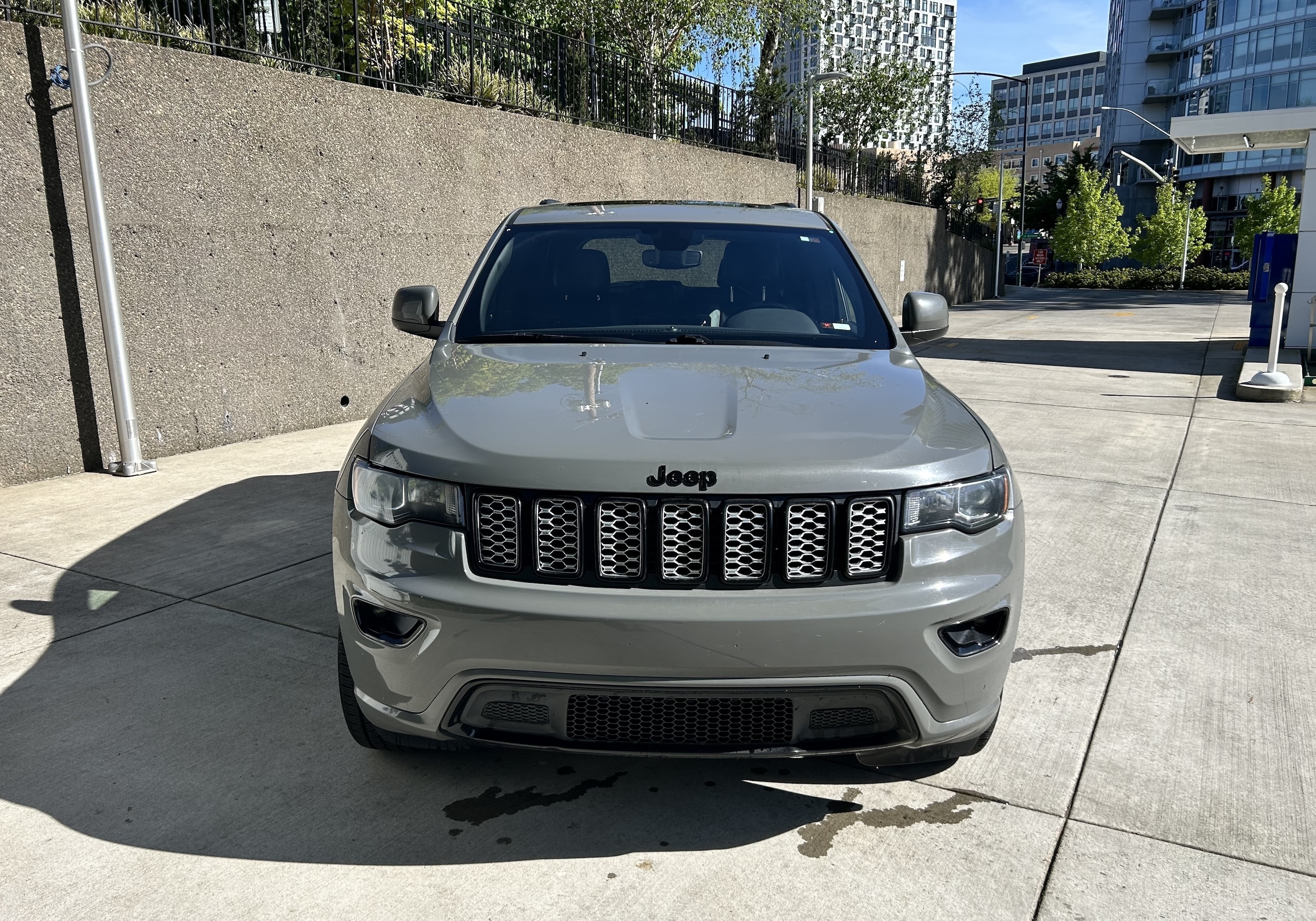 2022 Jeep Grand Cherokee Laredo X