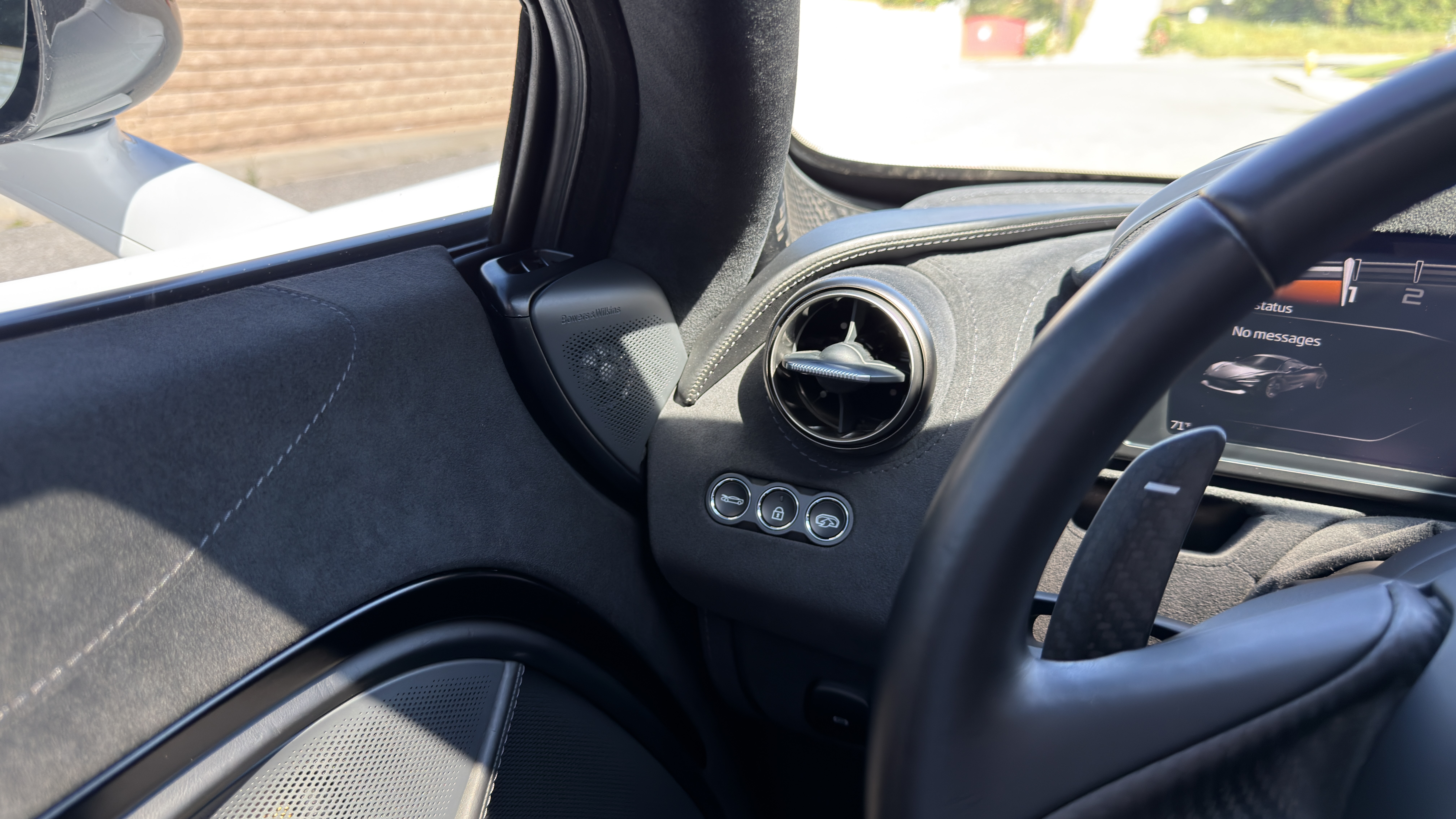 Used 2020 McLaren 720S Coupe 2D photo 10