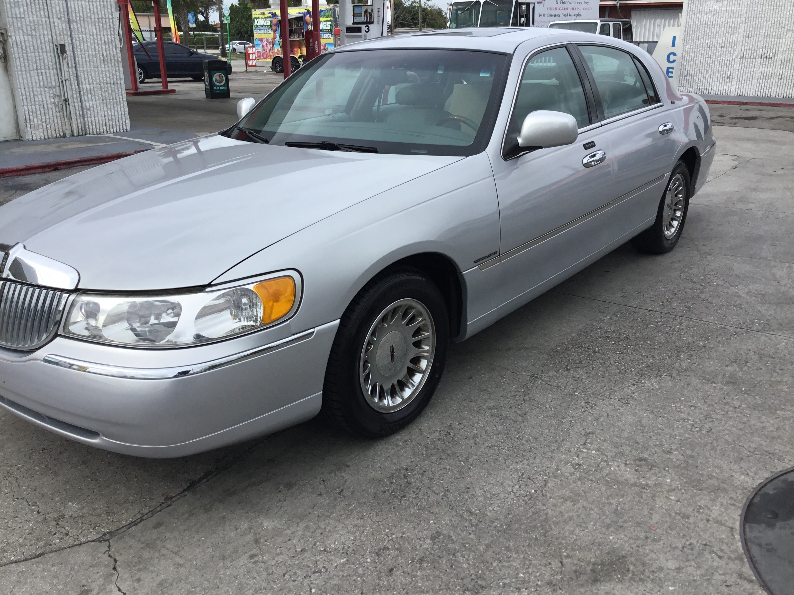 Used Lincoln Town Car for Sale Near Me in Miami Beach FL Autotrader