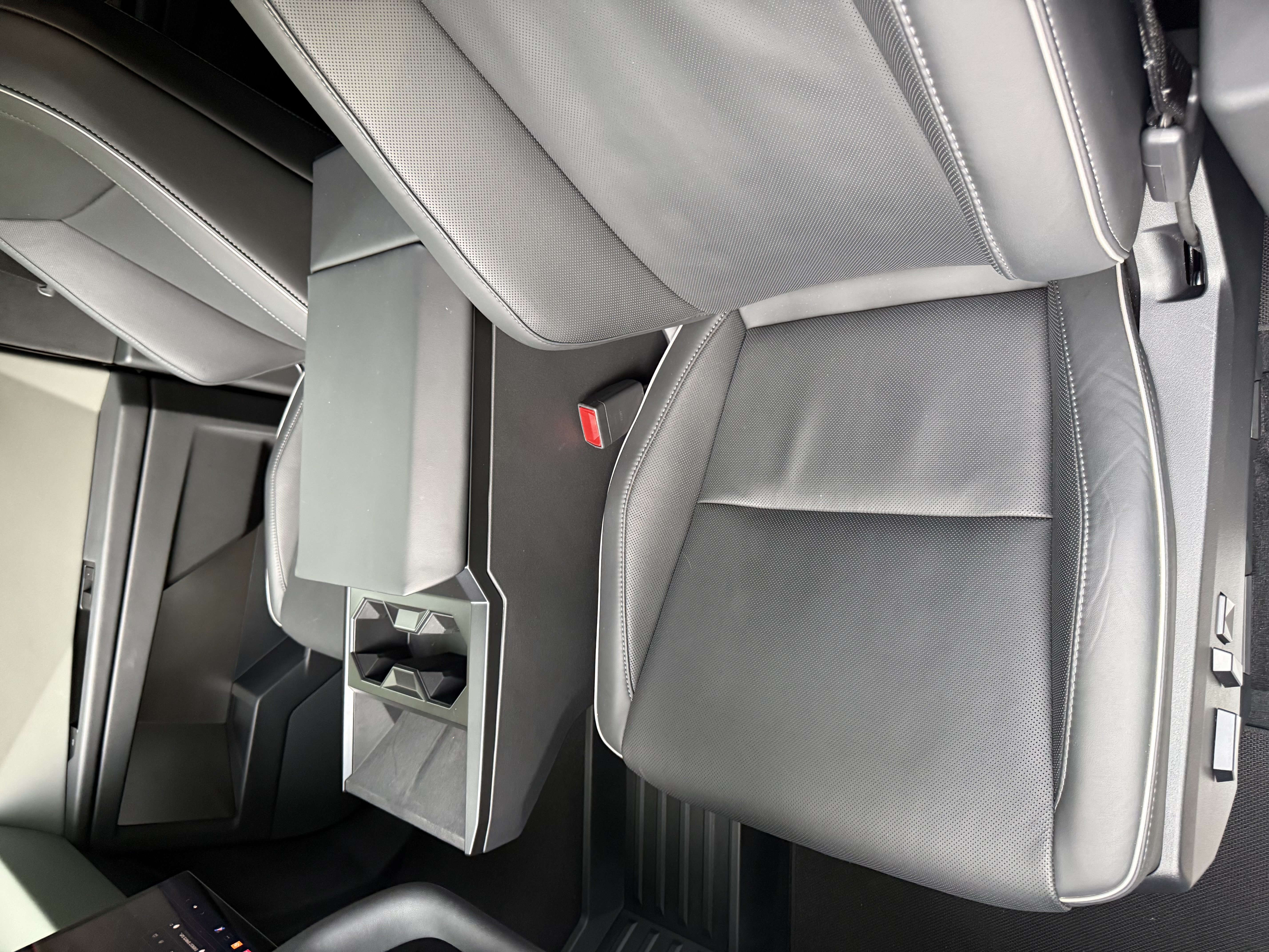 2025 Tesla Cybertruck AWD Crew Cab