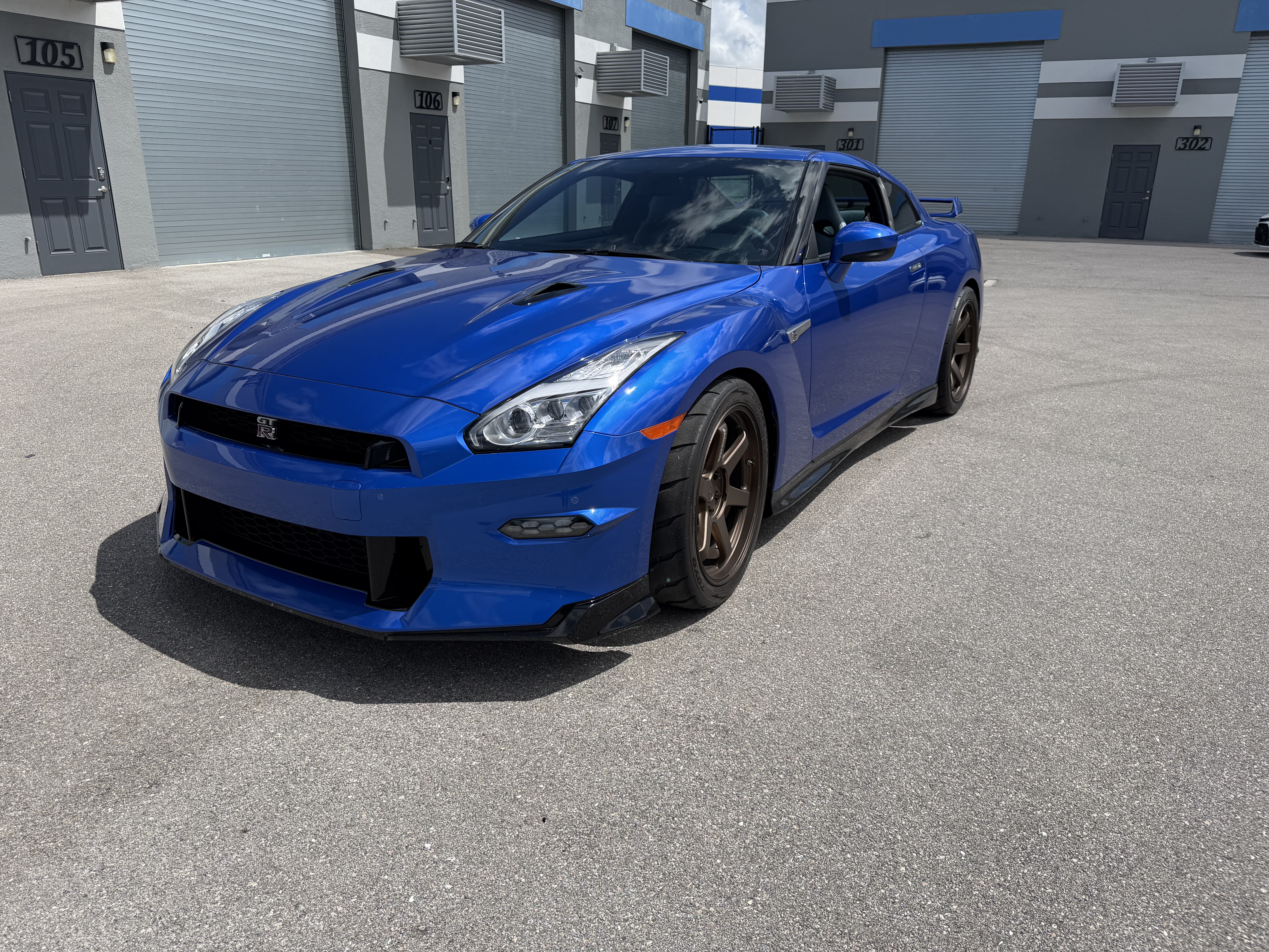 Used 2024 Nissan GT-R Premium w/ Floor Mat Package