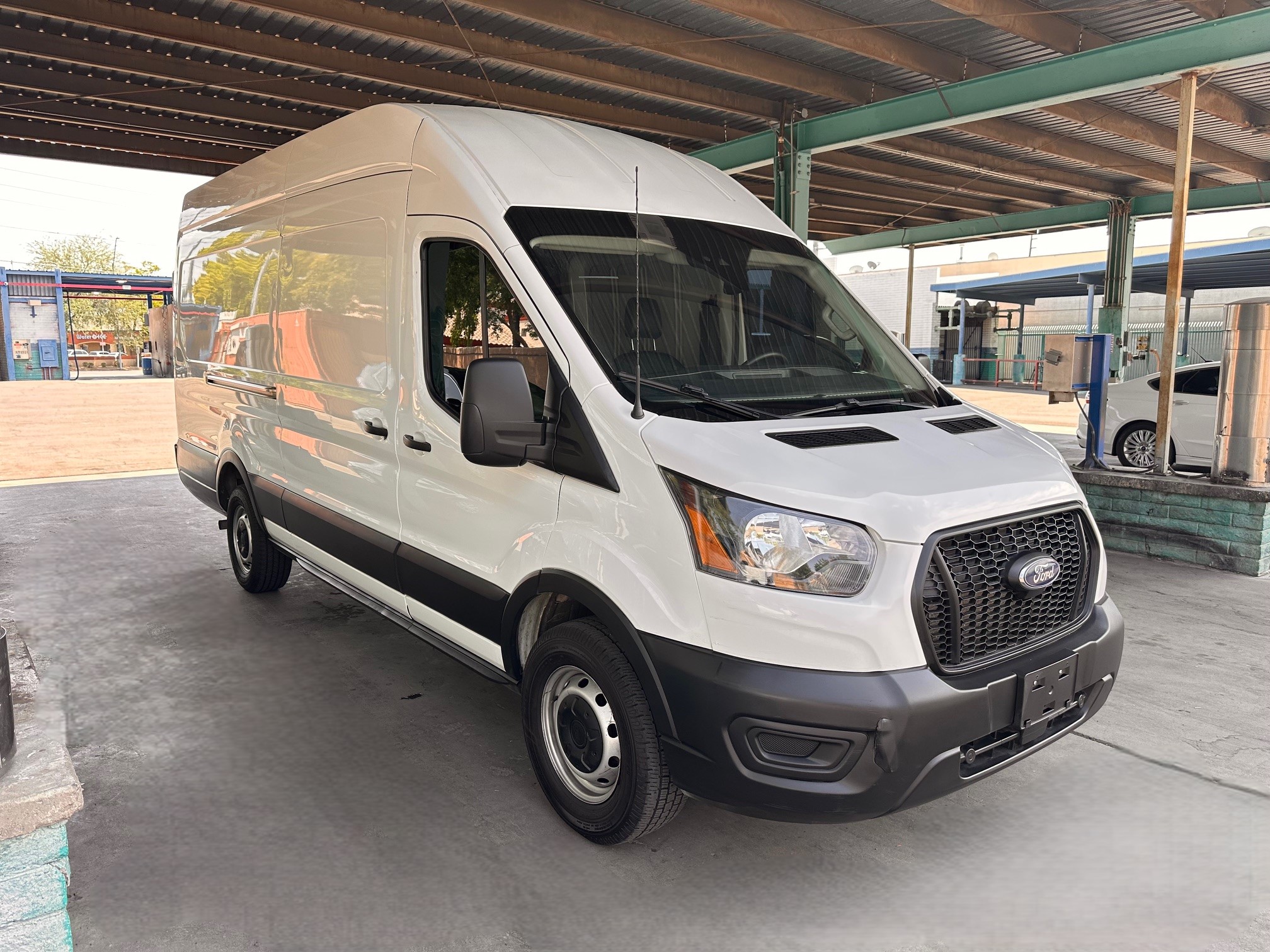 2023 Ford Transit 250 148" High Roof Extended