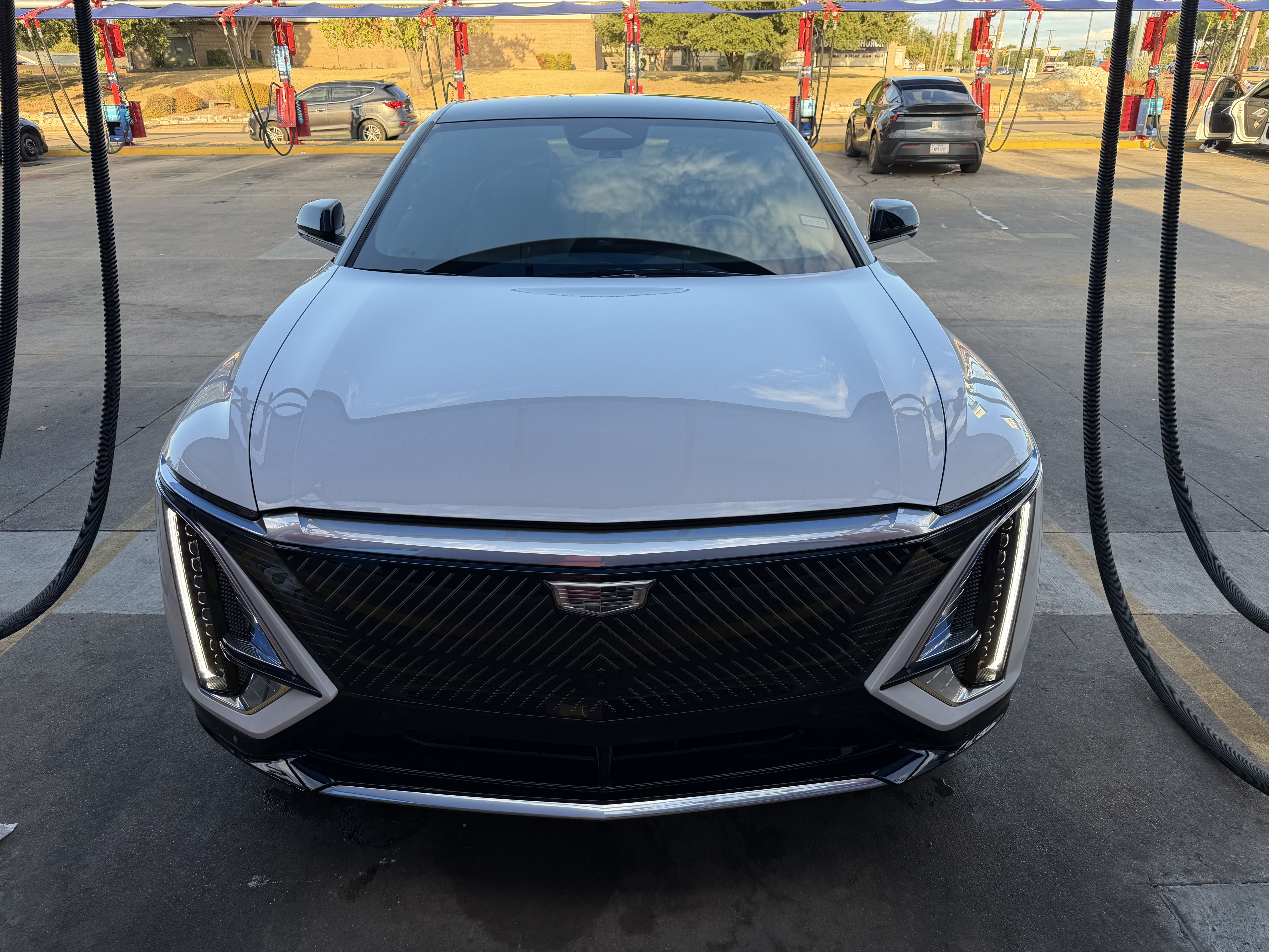 2024 Cadillac LYRIQ Luxury 1