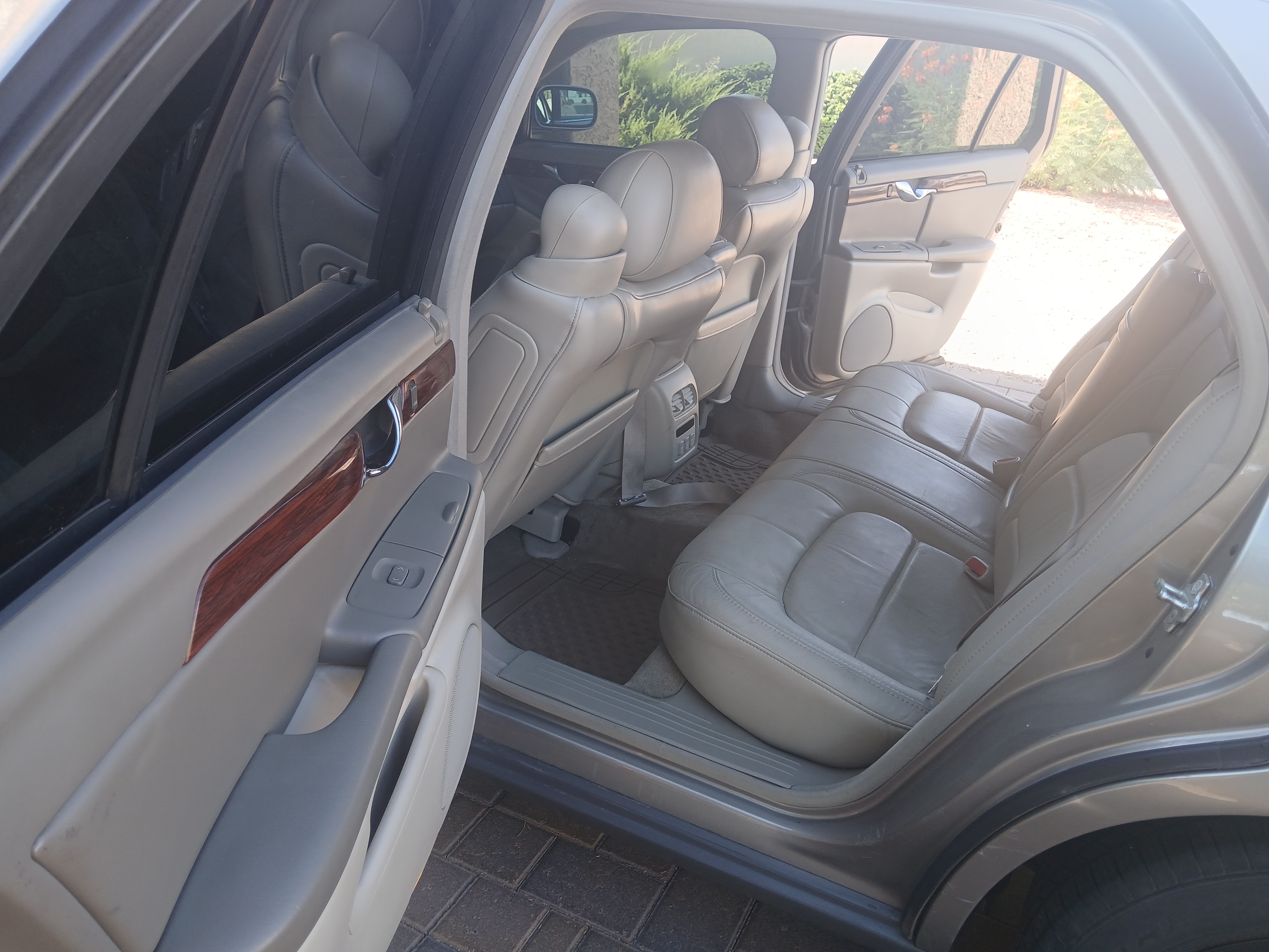 Cadillac Deville 2004 photo 5